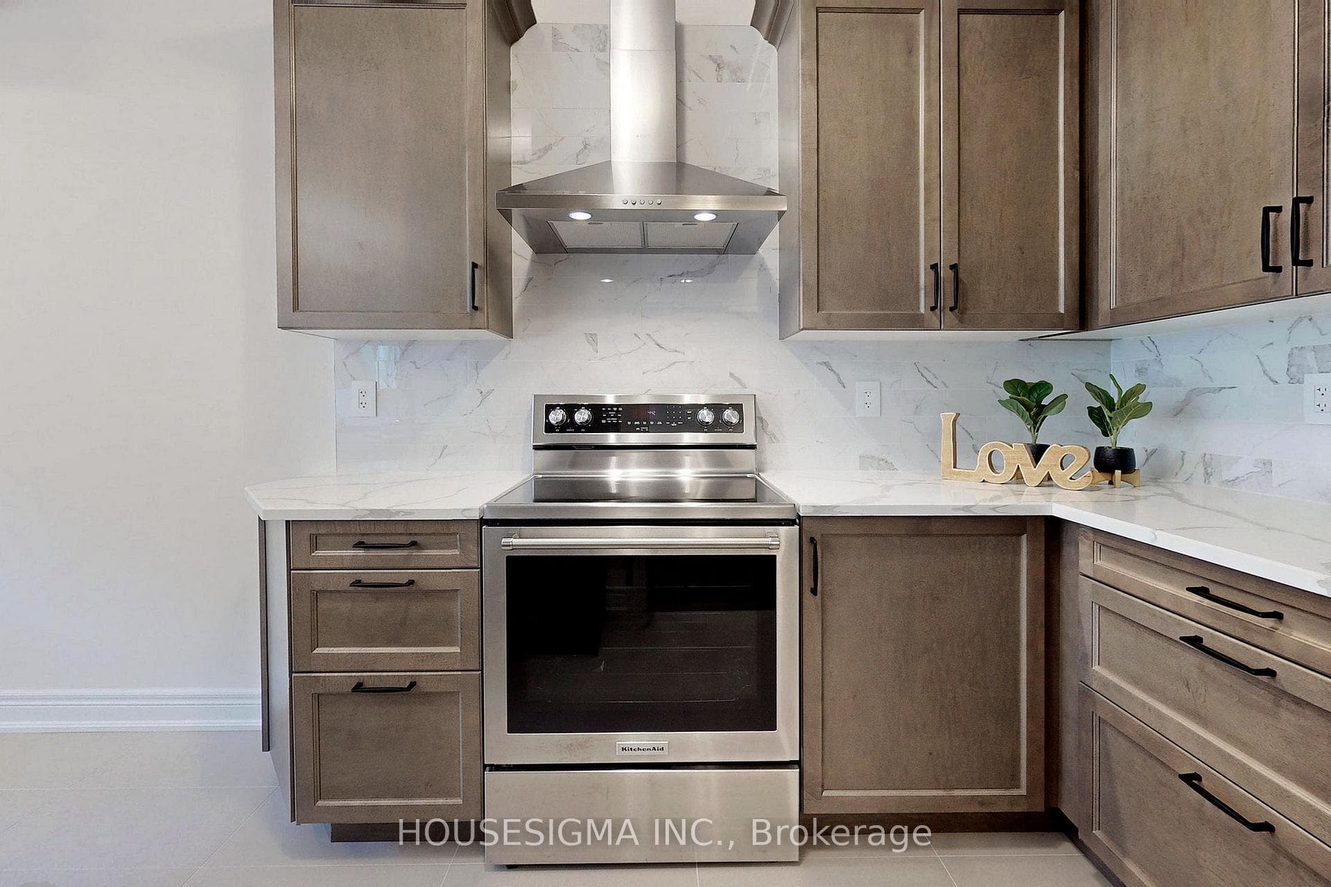 67 Drizzel Crescent photo 9