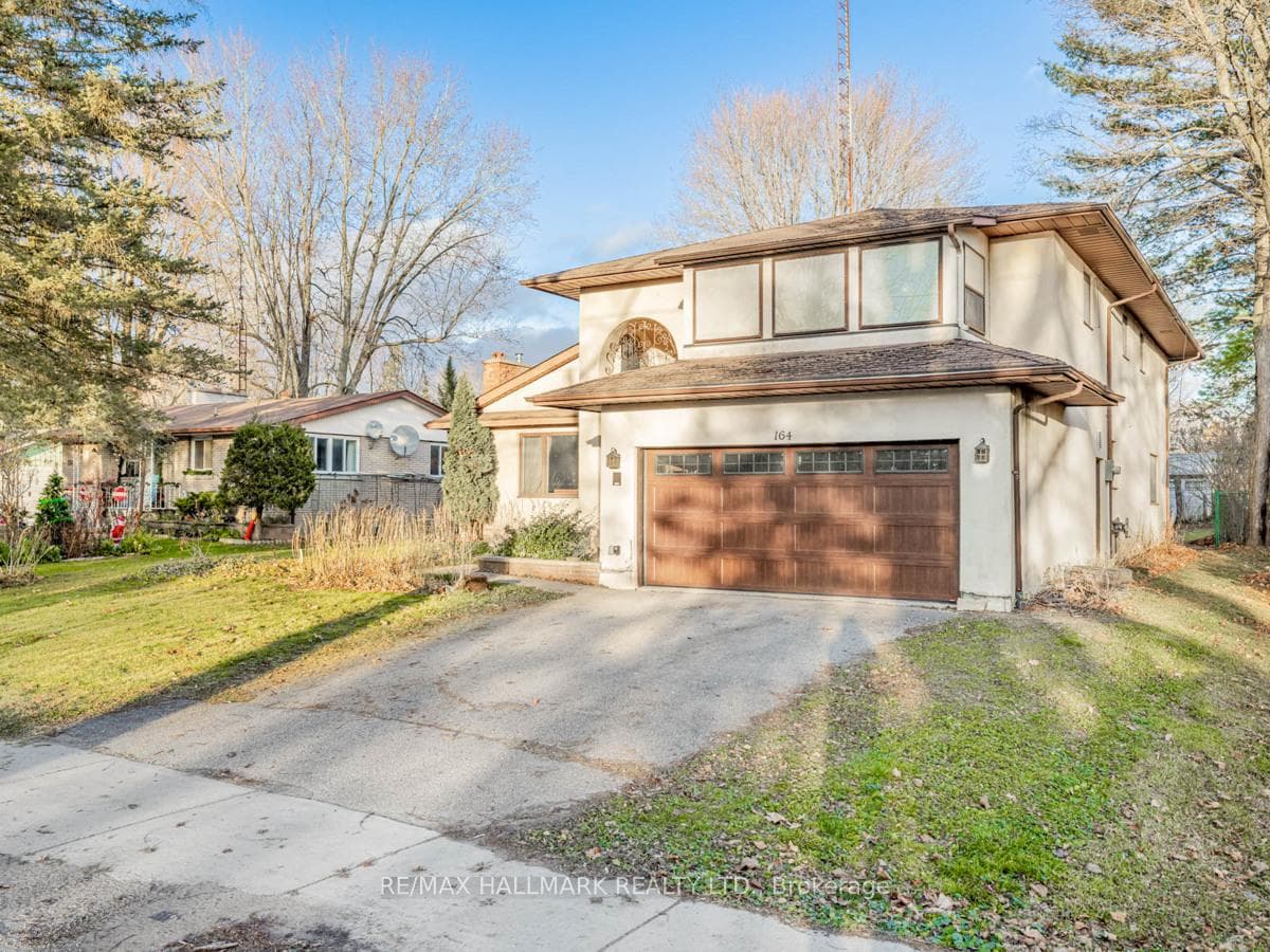 164 Laidlaw Street photo 2