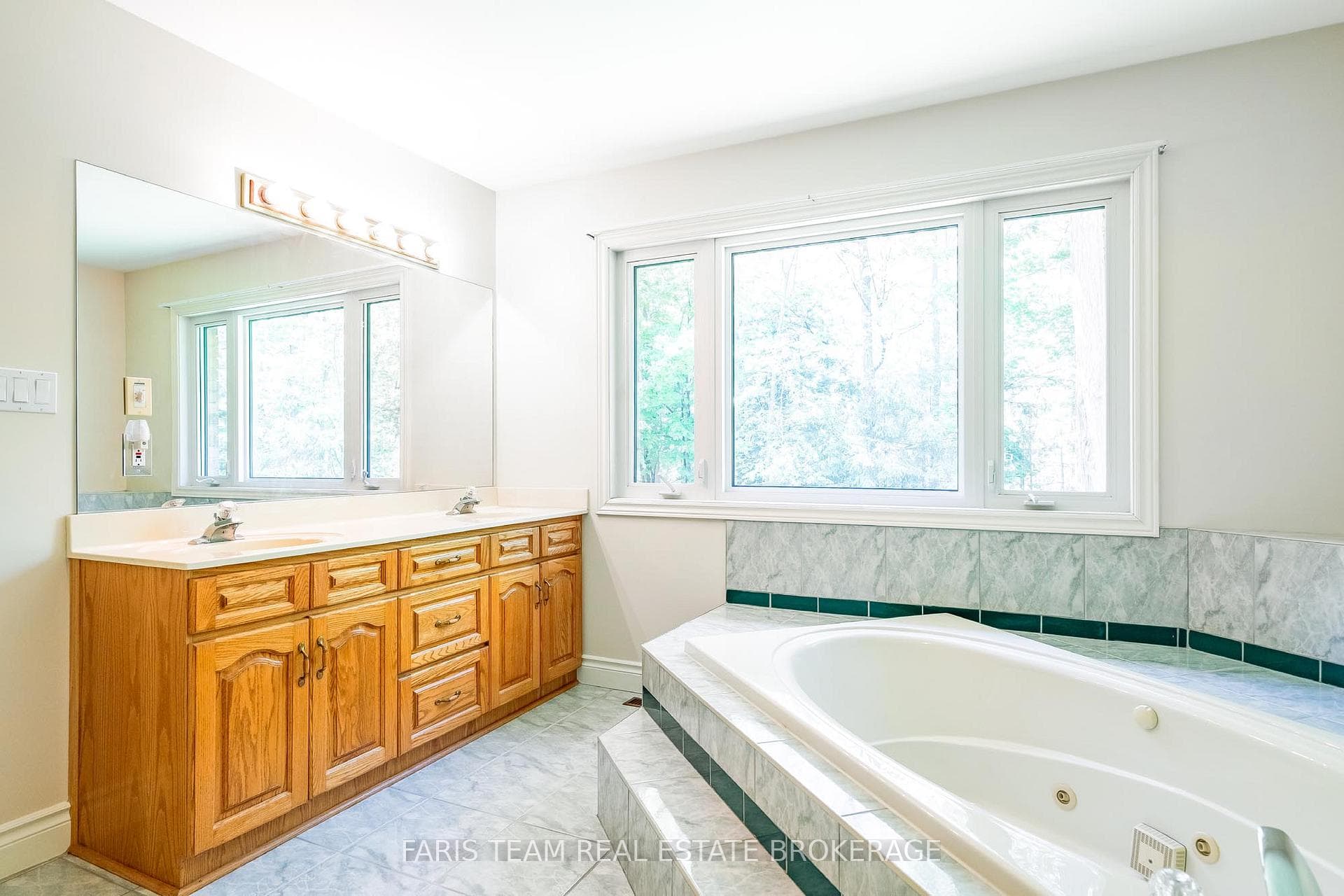 2088 Wilkinson Street photo 22