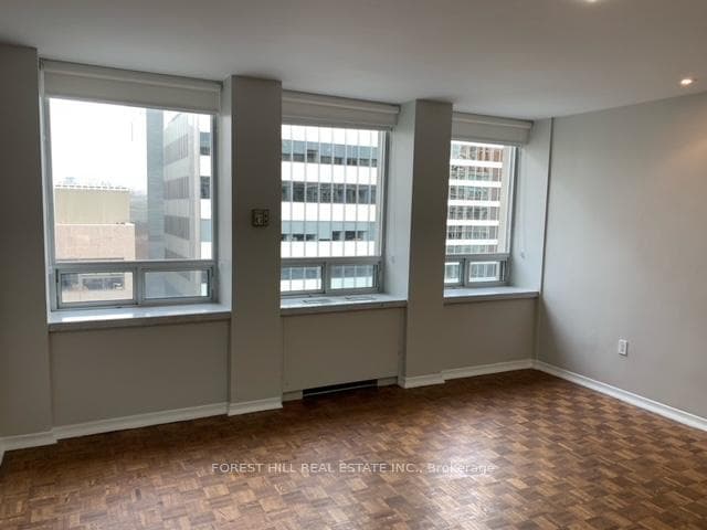 131 Bloor Street Unit 1020 photo 21