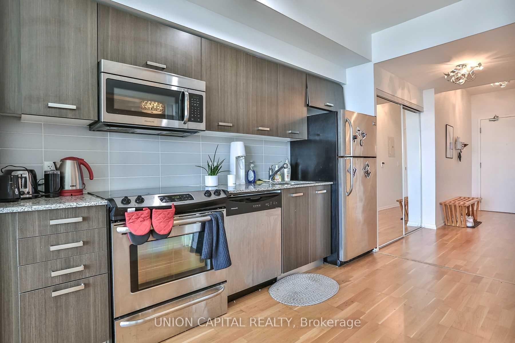 832 Bay Street Unit 2901 photo 7