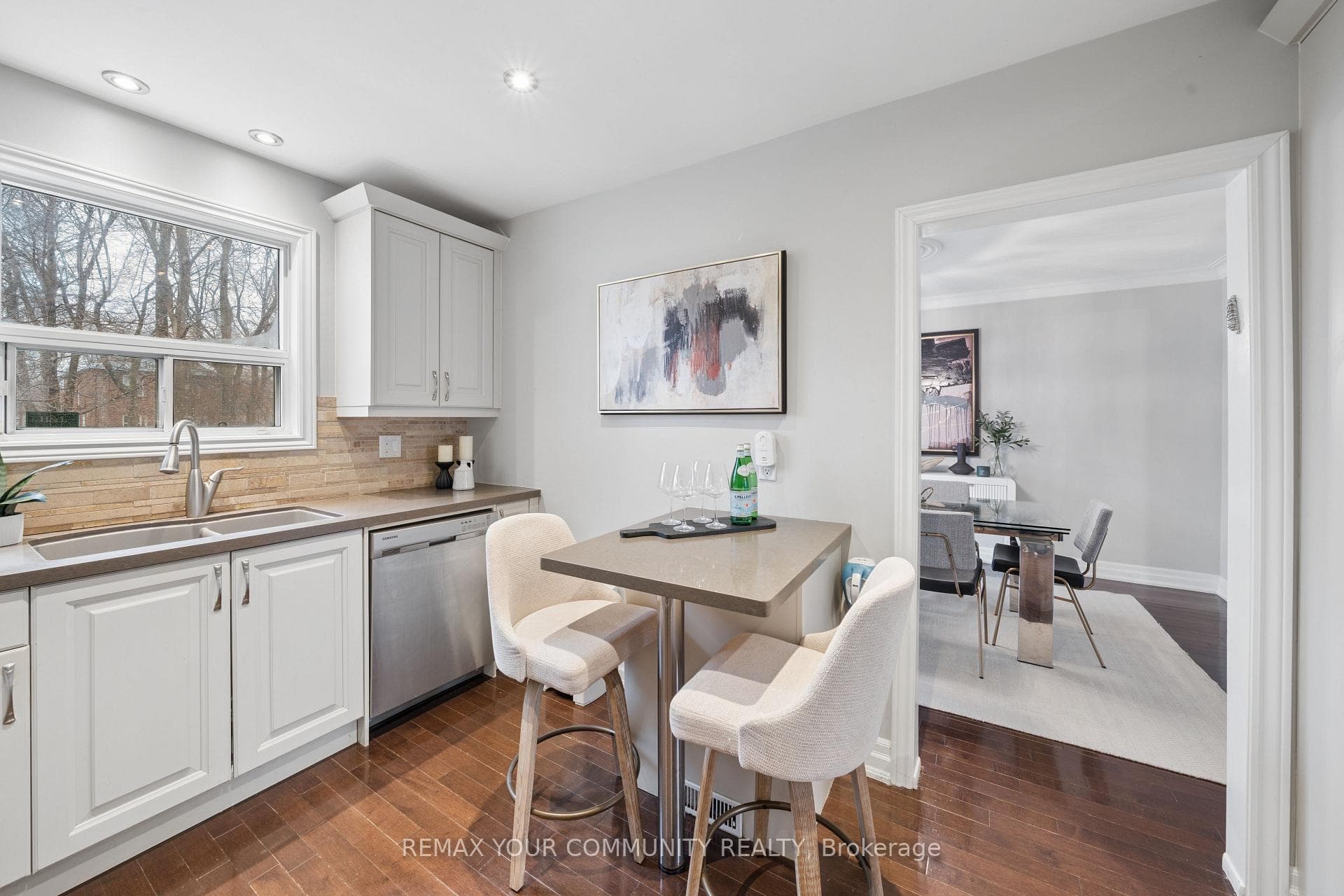 19 Newbury Lane photo 12