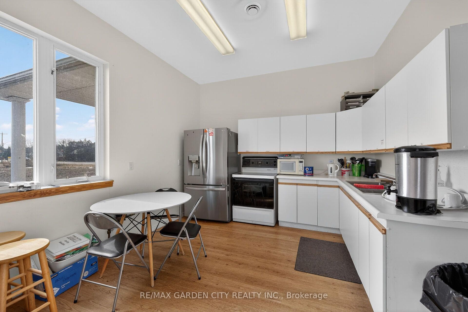 1140 Bay Street photo 30