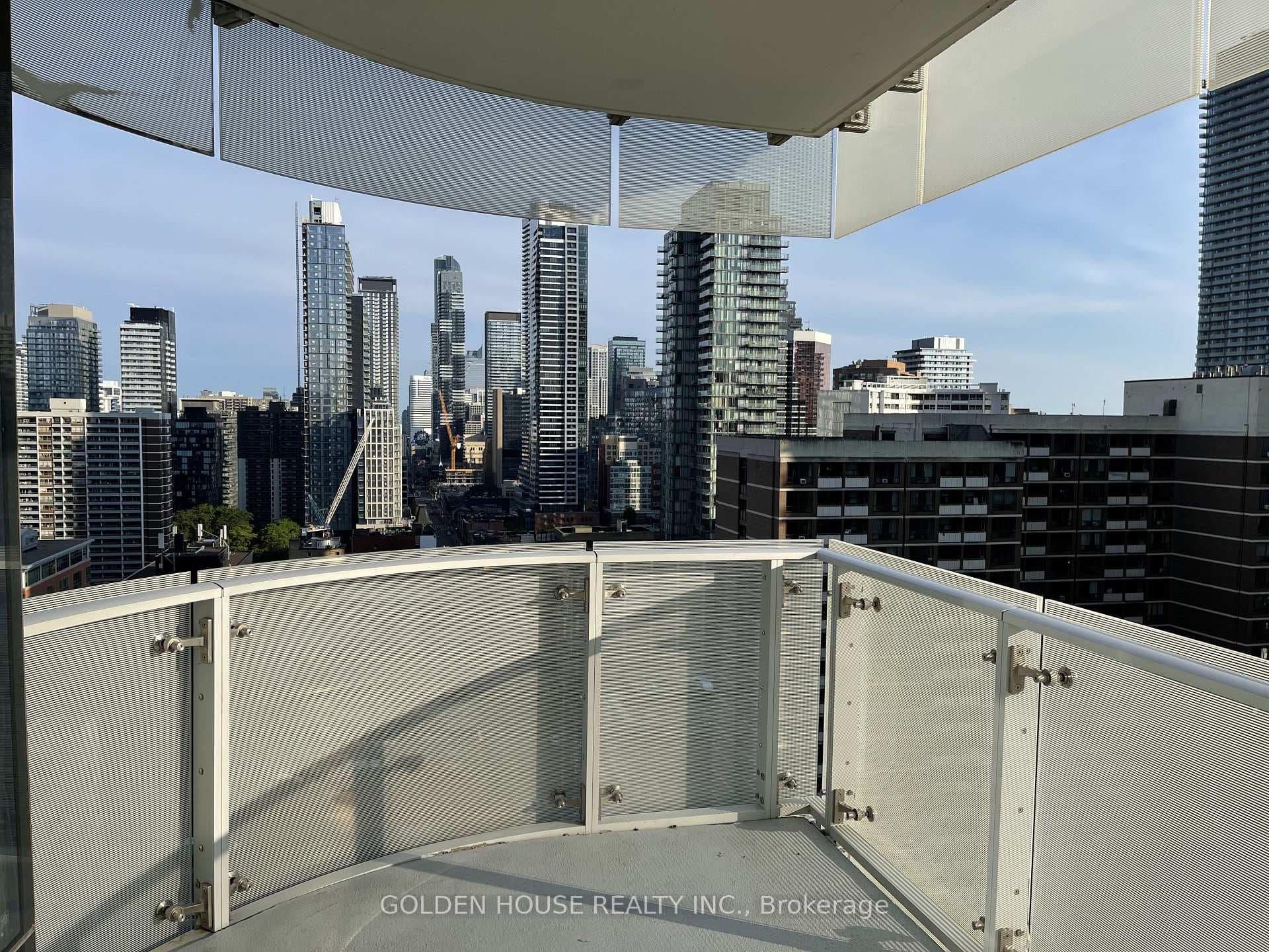 1 Bloor Street Unit 1507 photo 9