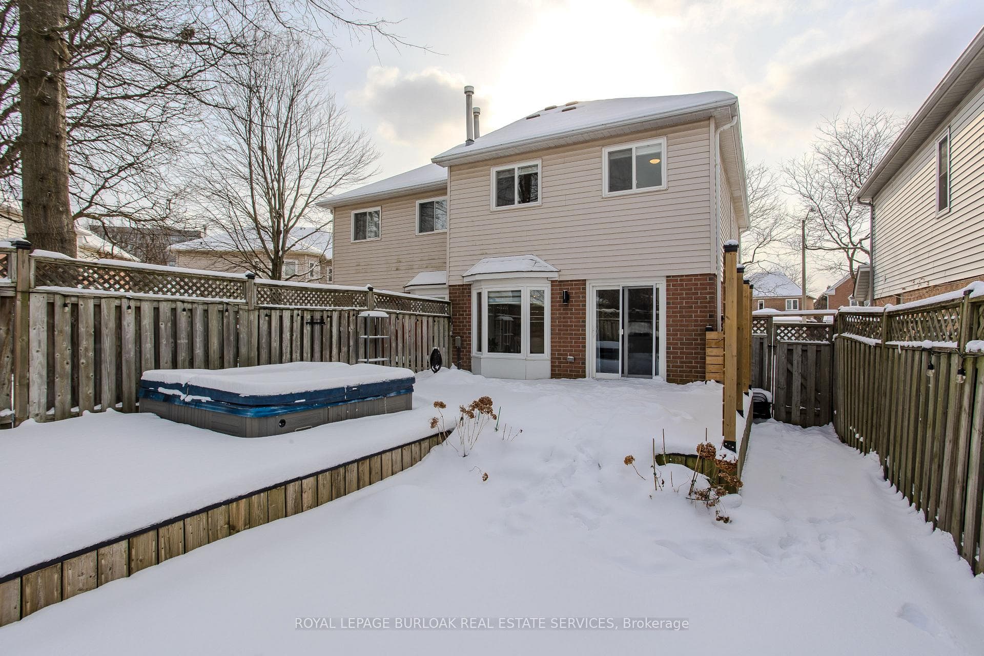 12 Thornlodge Drive photo 18