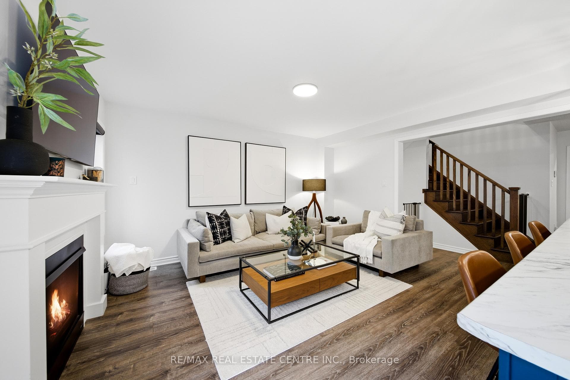 230 Avonsyde Boulevard Unit 31 photo 13