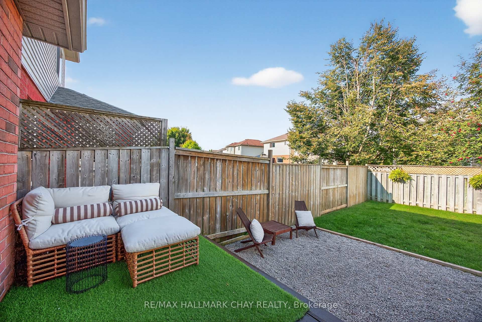 56 Julia Crescent photo 21