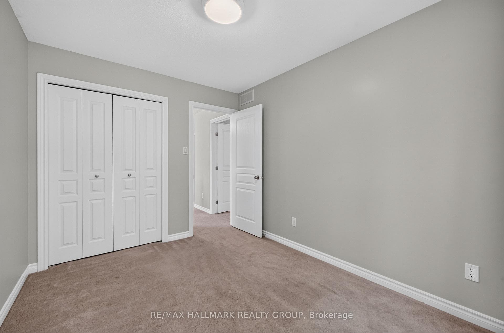 2028 MELETTE Crescent photo 26