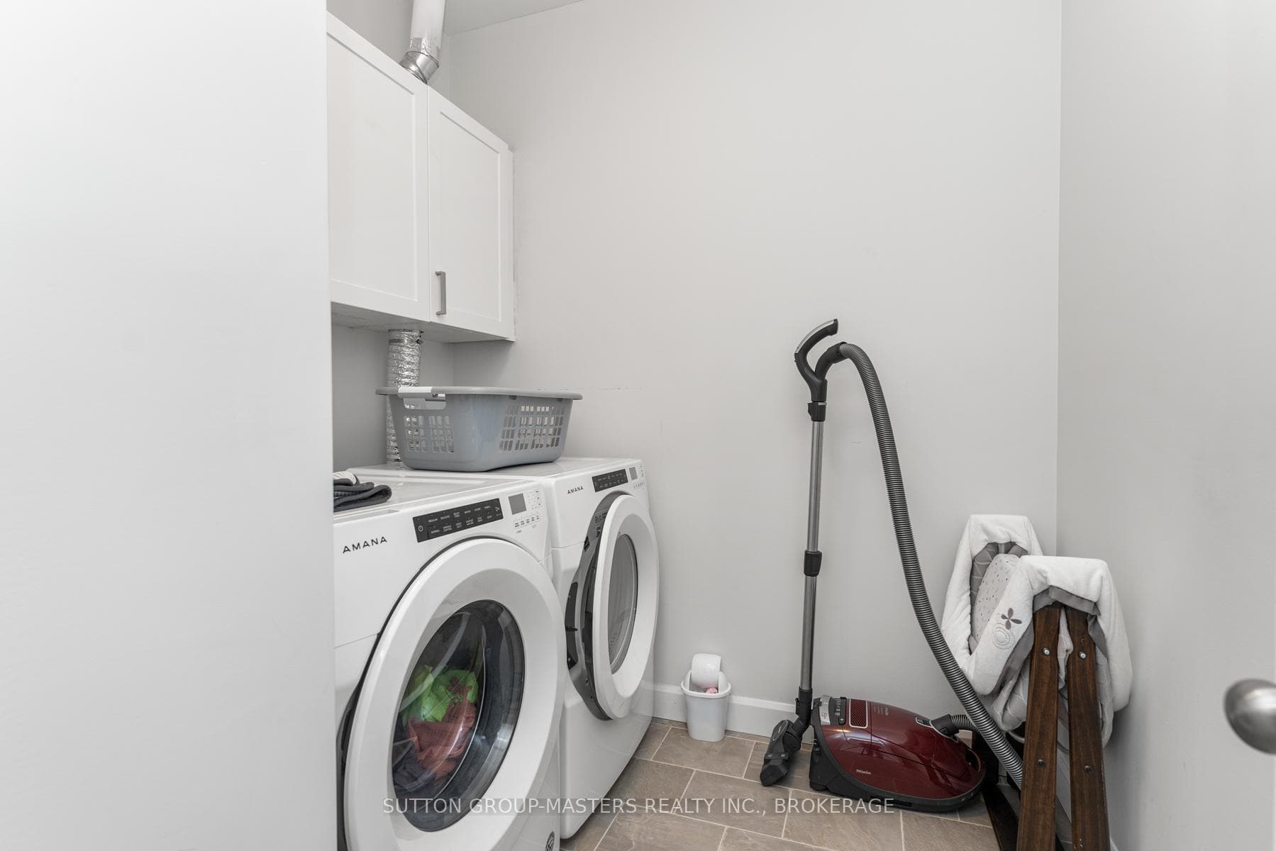 141 Superior Drive photo 15
