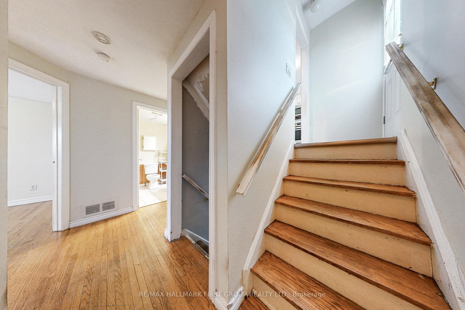 1119 Valley Court photo 21