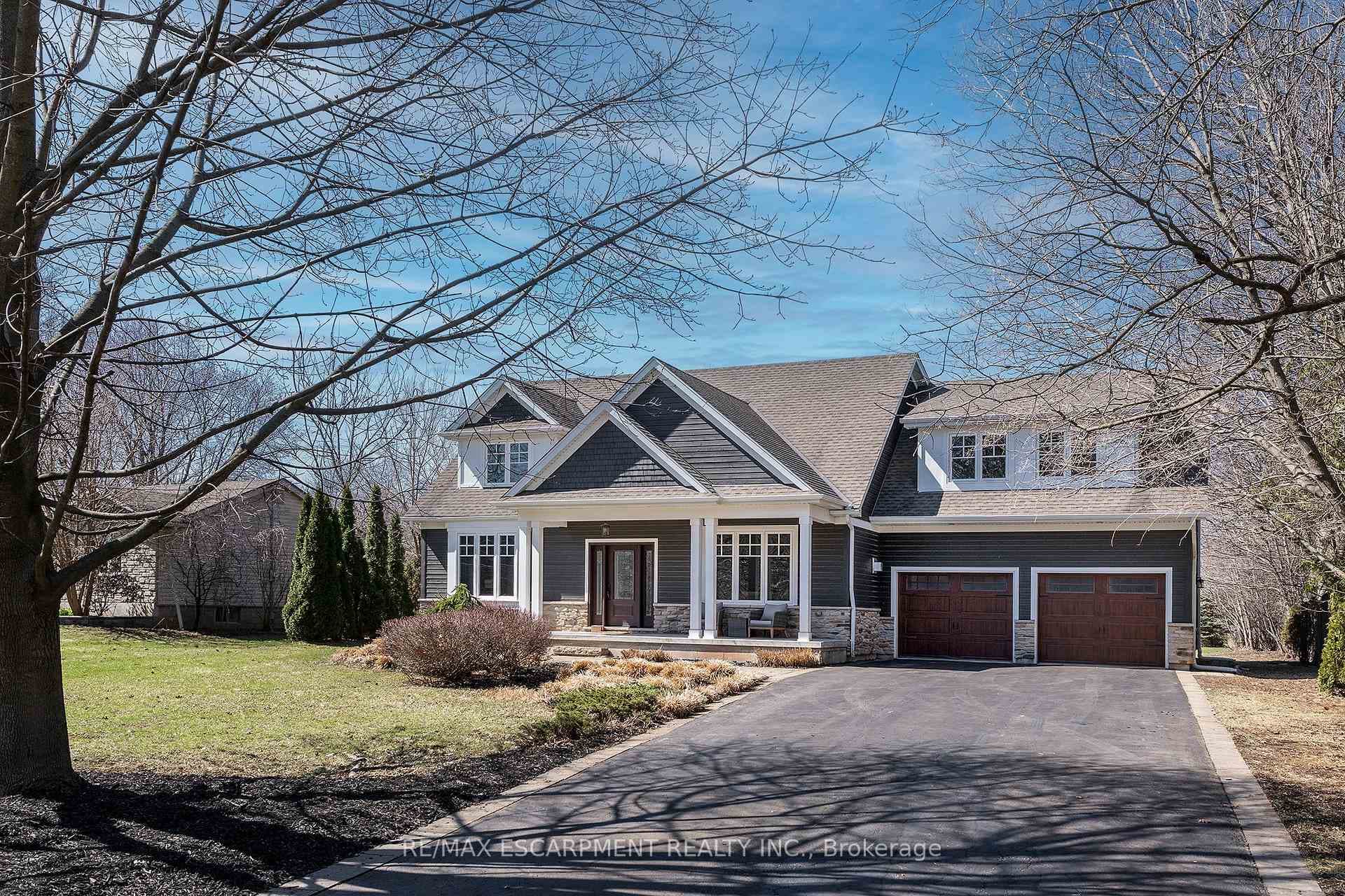 400 Hamilton Drive photo 2