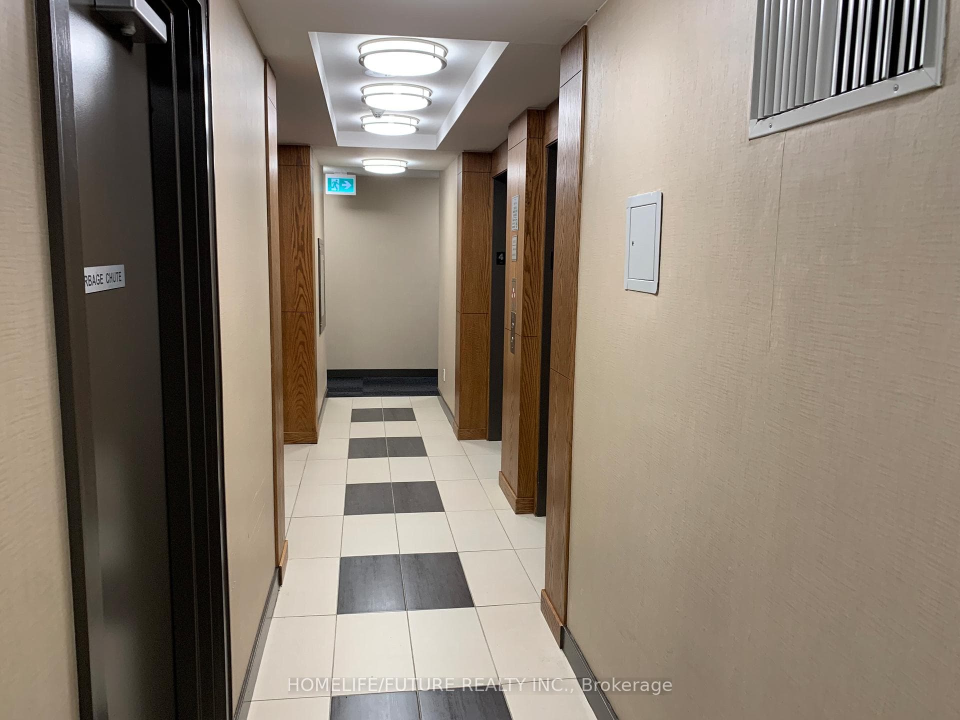 2230 Lake Shore Boulevard Unit 403 photo 2