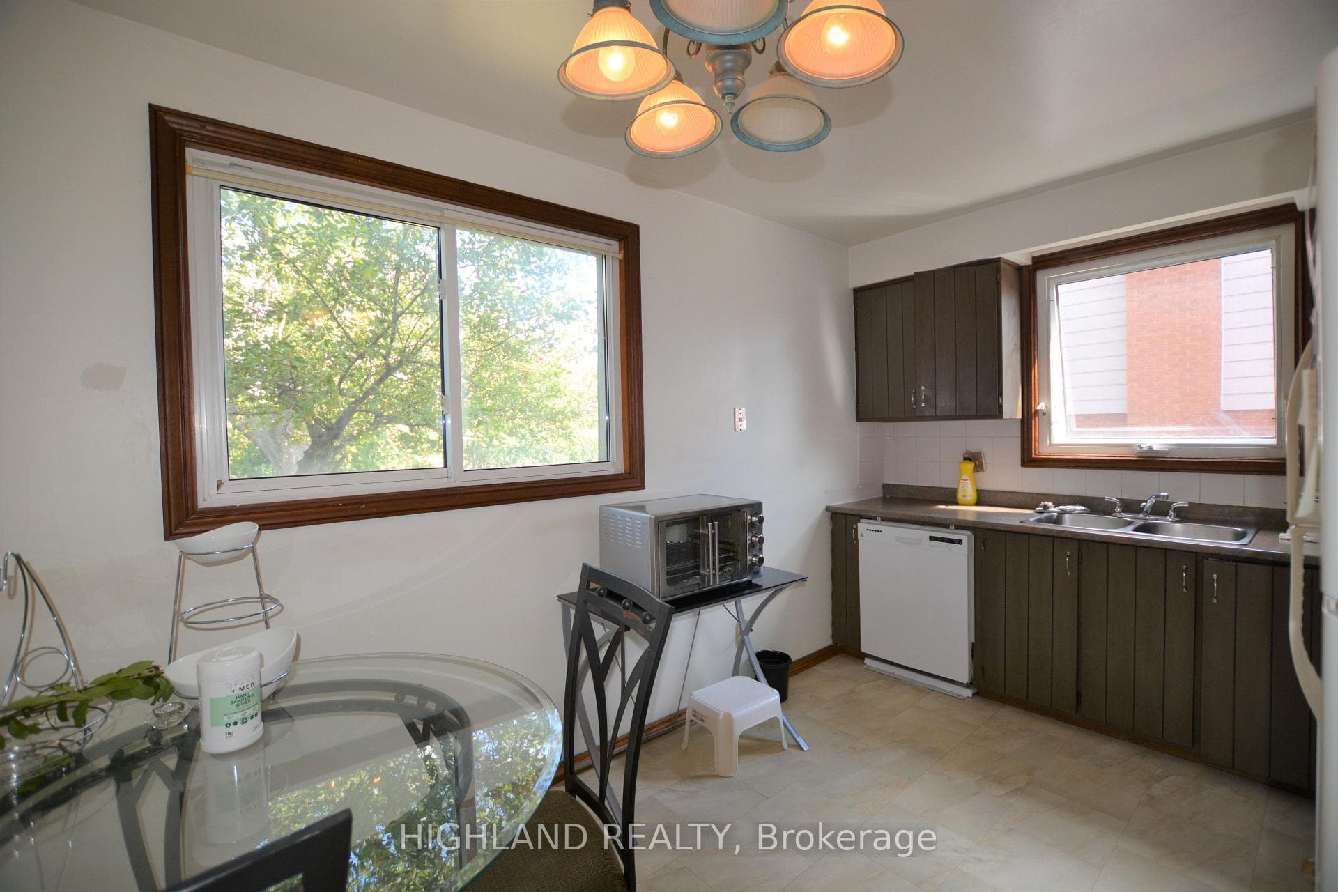 2868 Constable Road photo 15