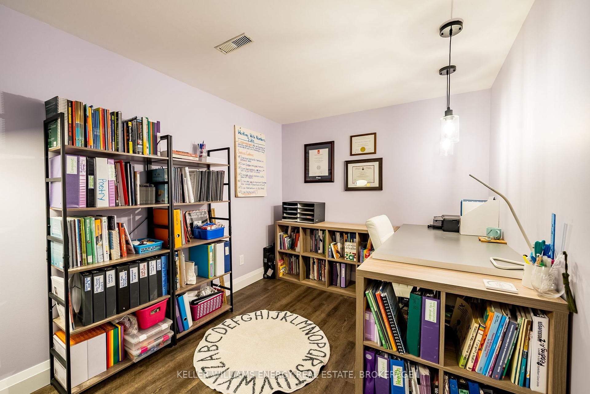 565 Carlisle Street photo 33