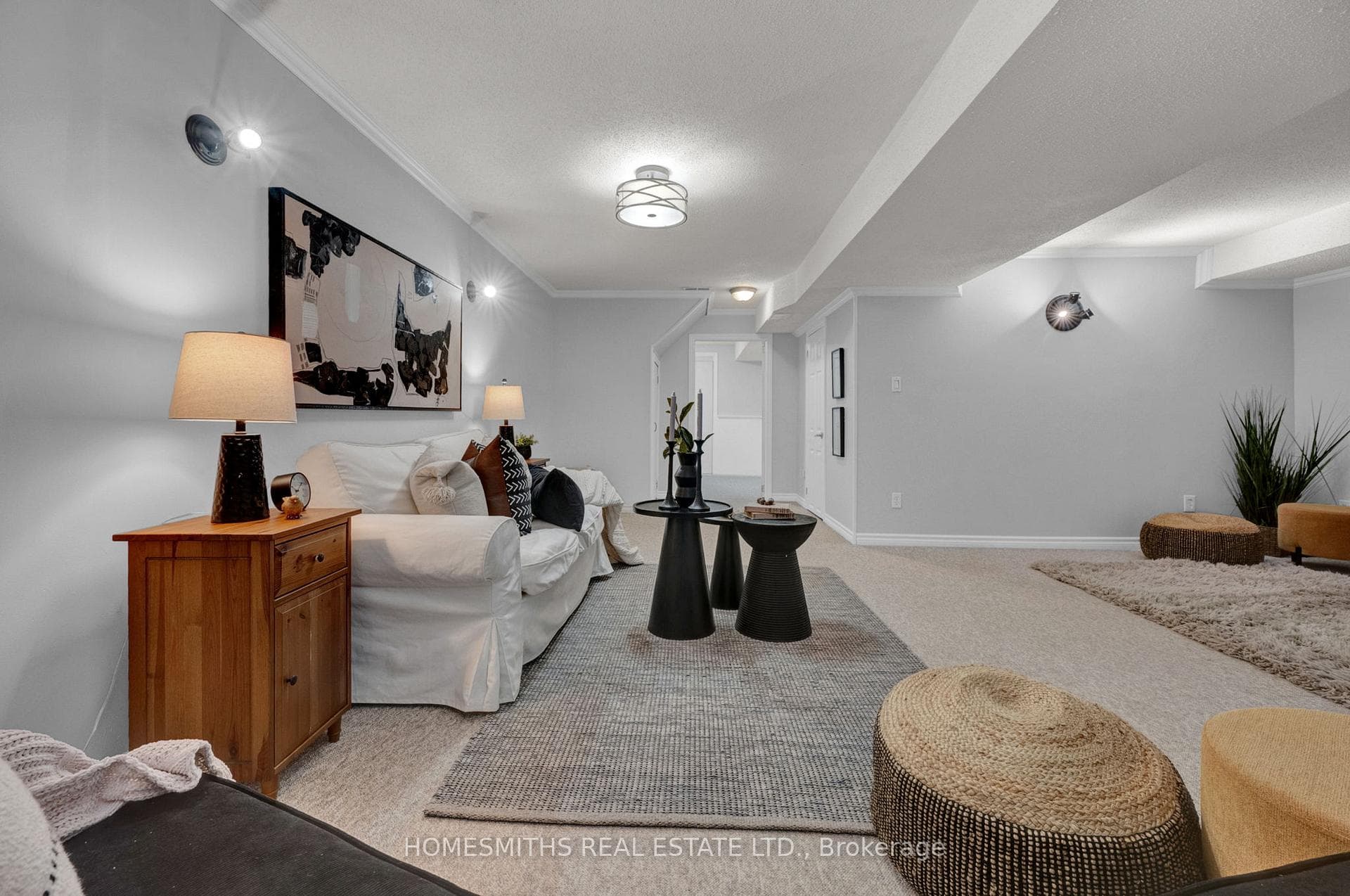 787 Bennett Crescent photo 35