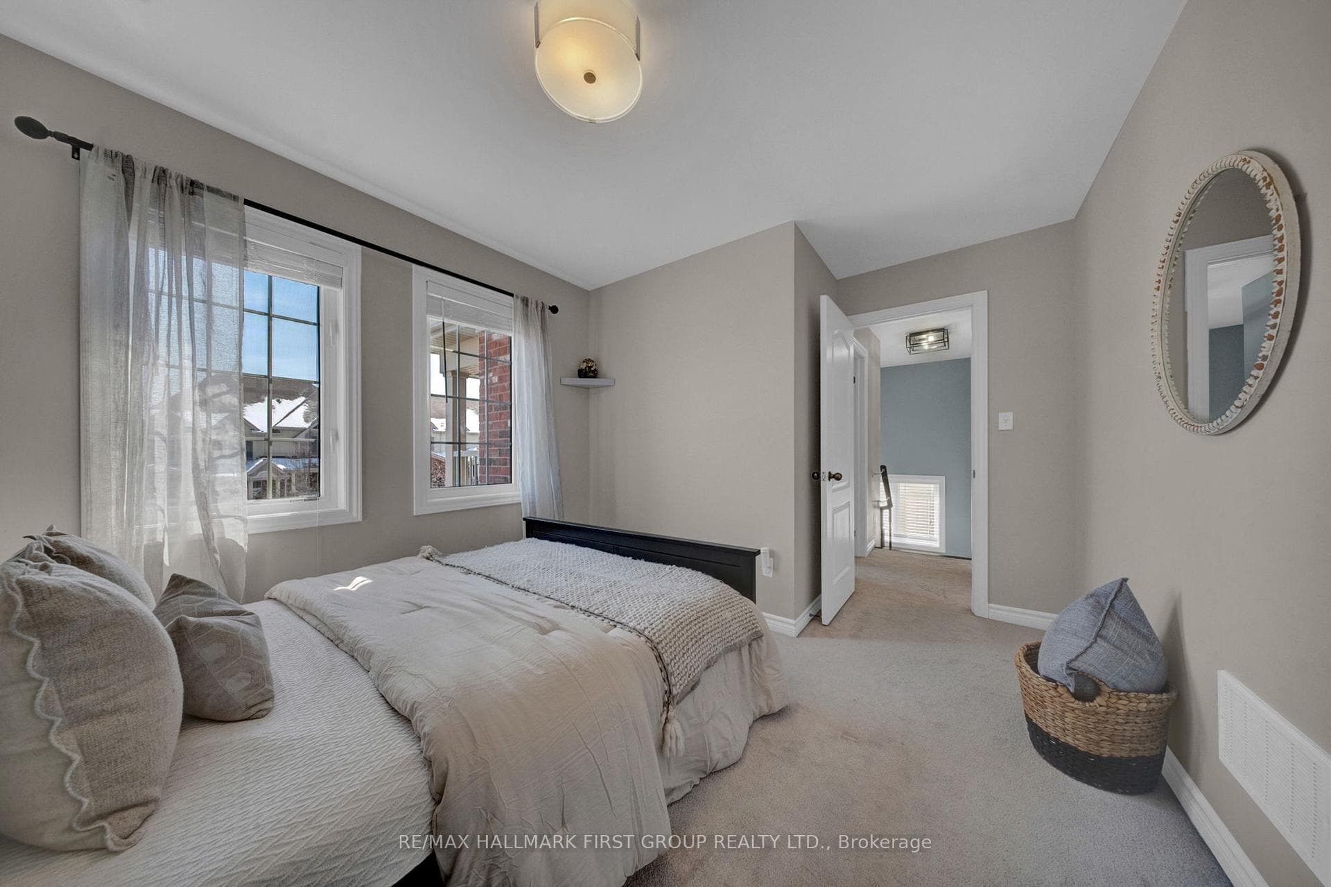 90 Sidney Rundle Avenue photo 19