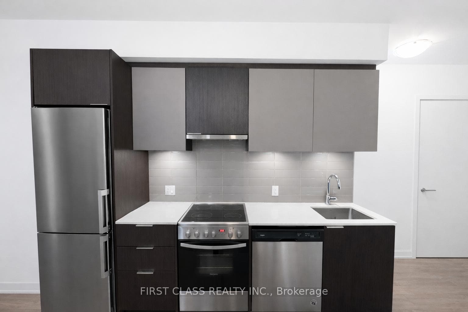 203 College Street Unit 1308 photo 9