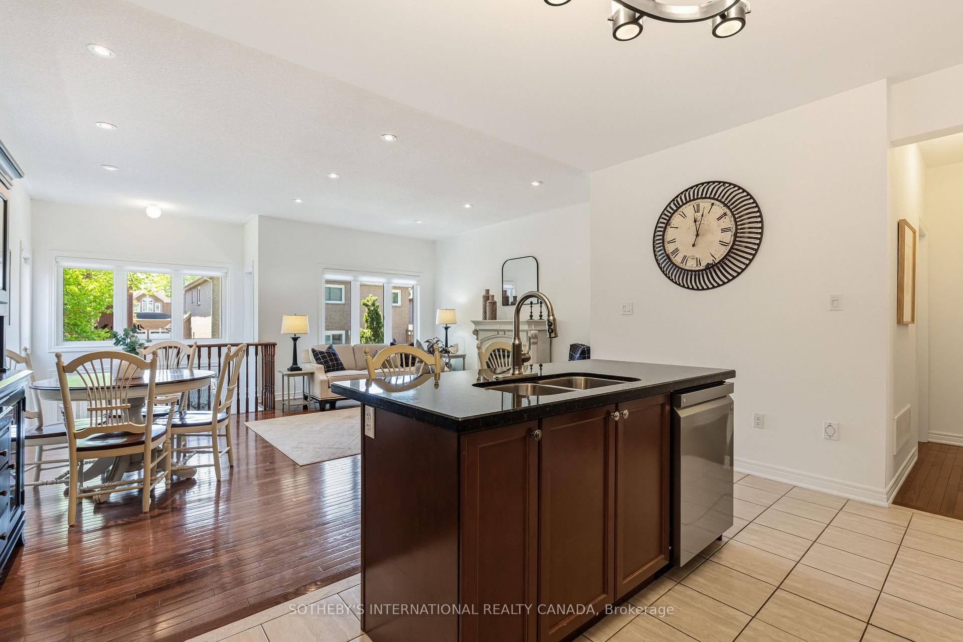 205 Sandale Road photo 5