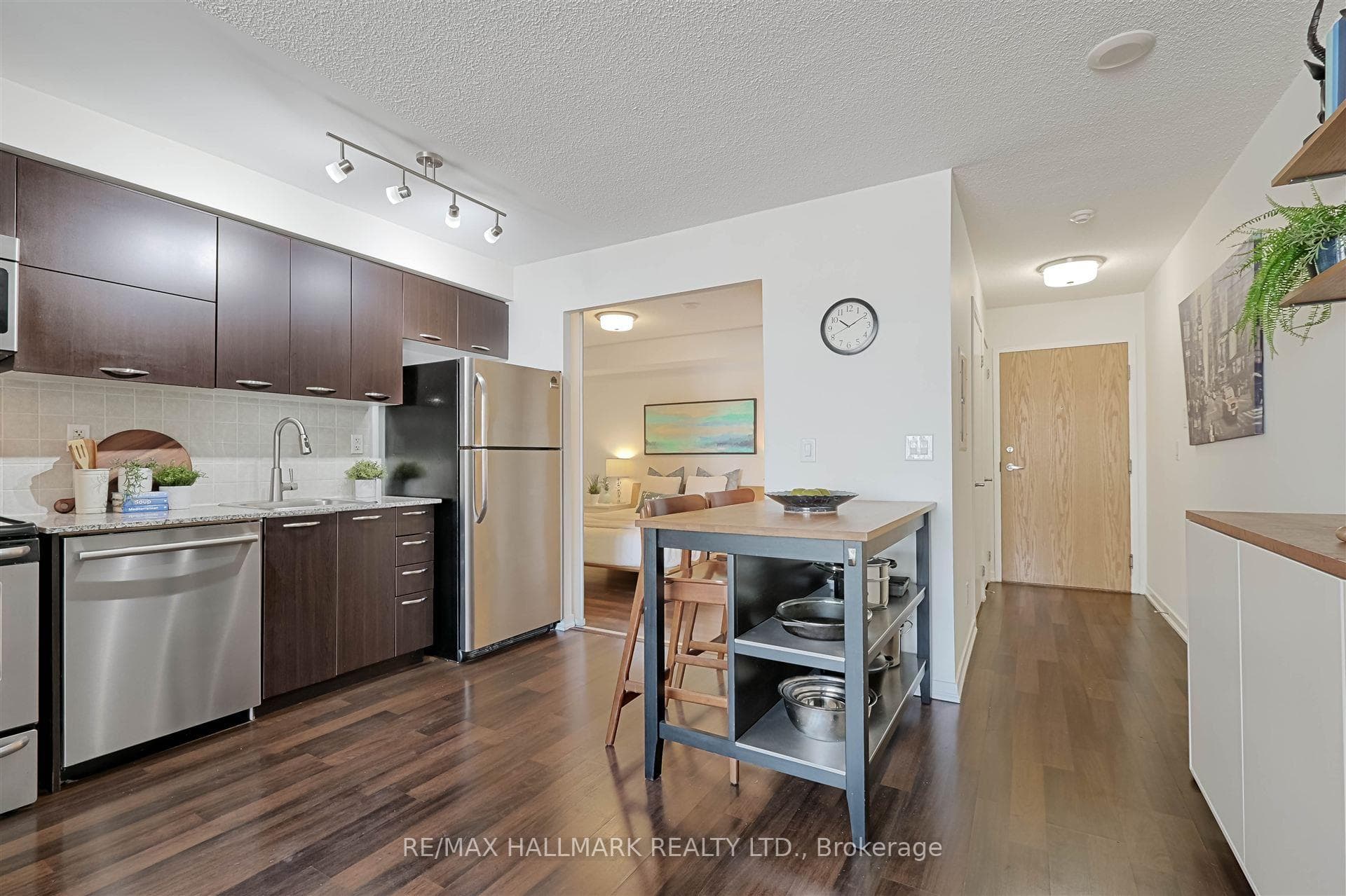38 Joe Shuster Way Unit 721 photo 14