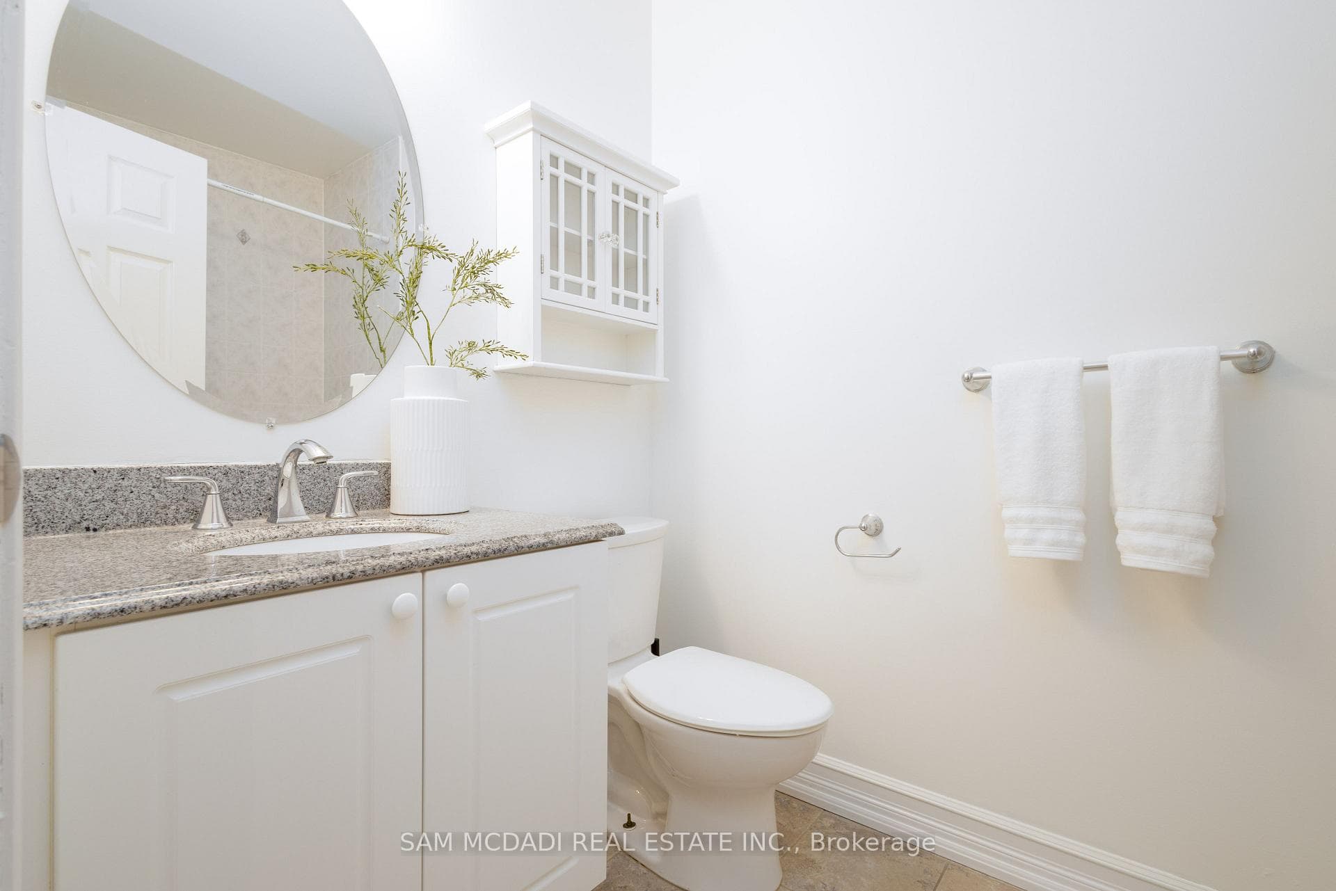 1751 Lampman Avenue Unit 7 photo 11