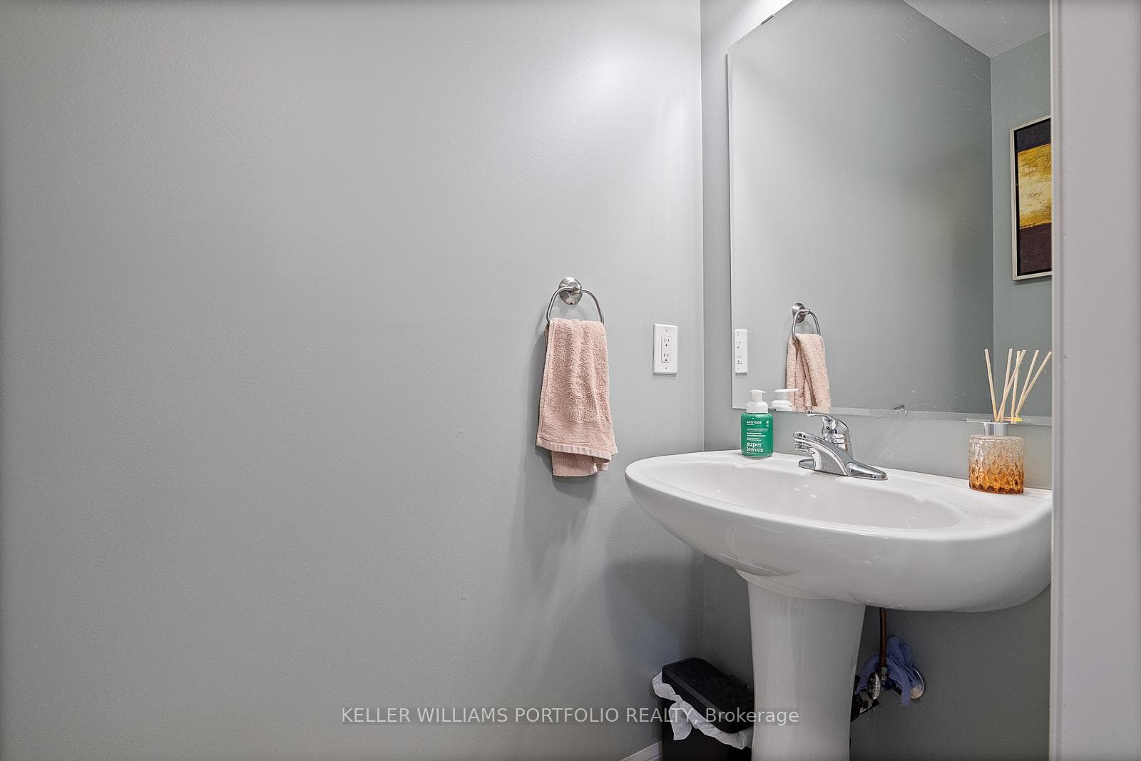 66 Gleave Terrace photo 15