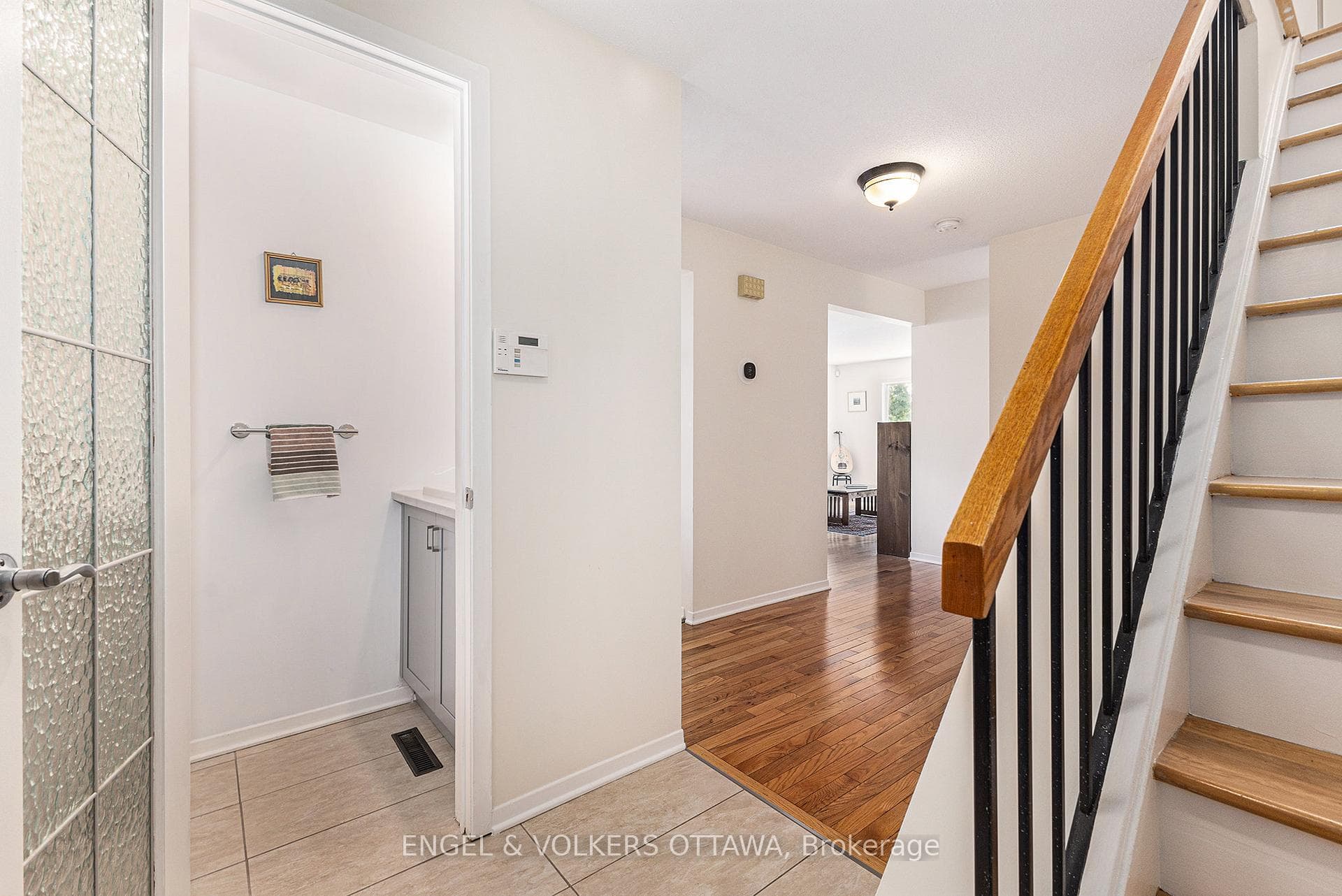 14 Farm Gate Crescent photo 4