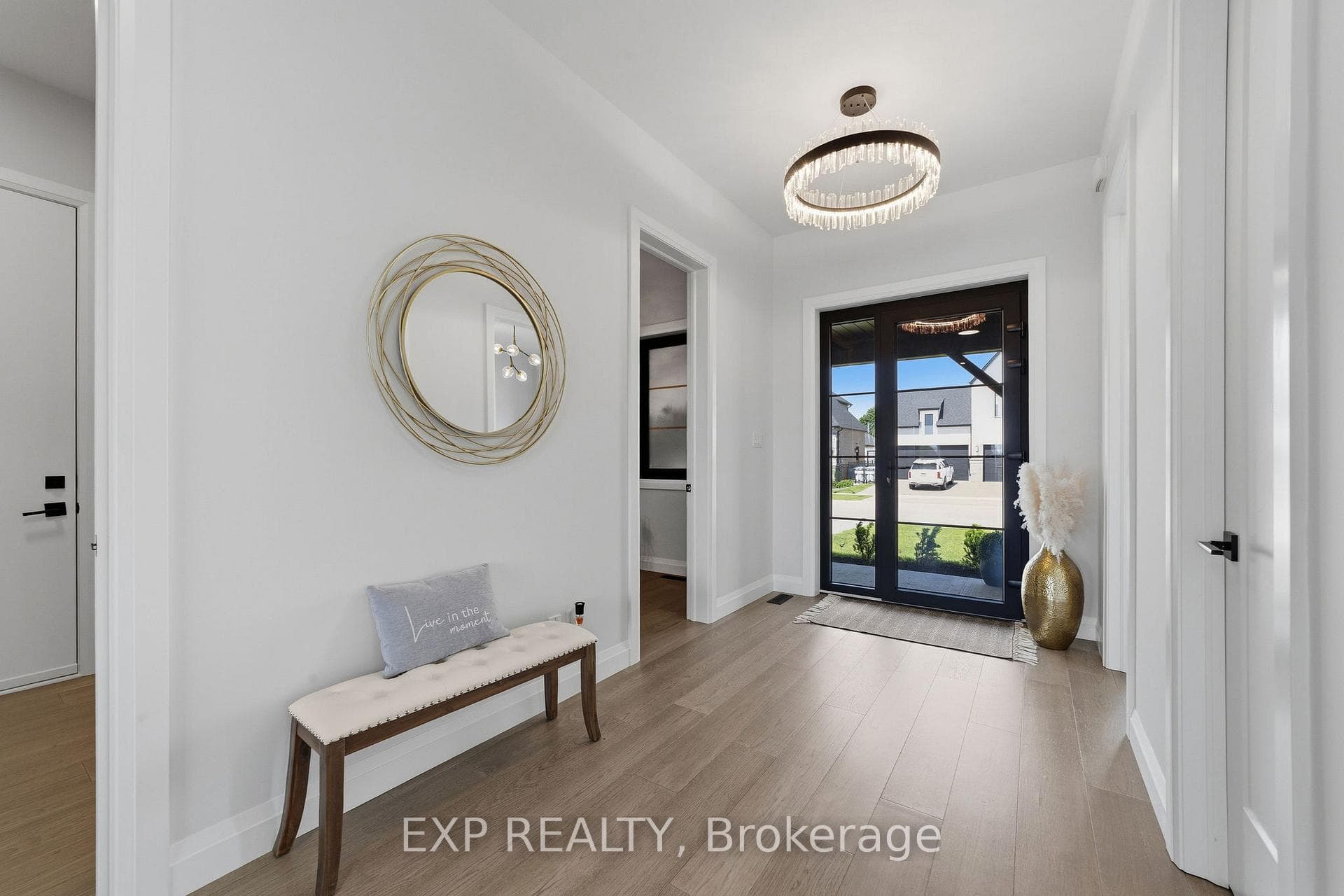 113 Edgewater Boulevard photo 17