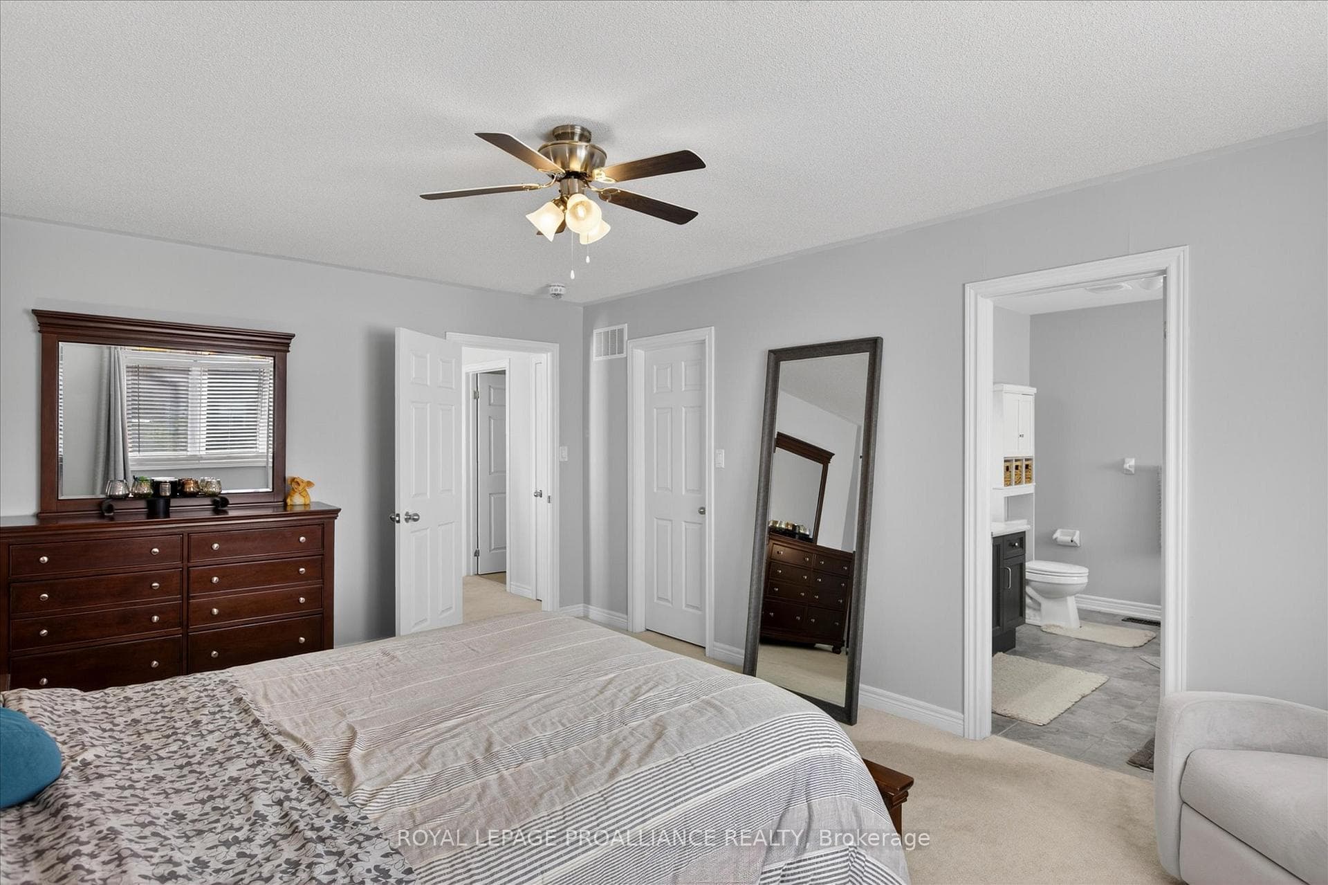 61 Briggs Grove photo 24