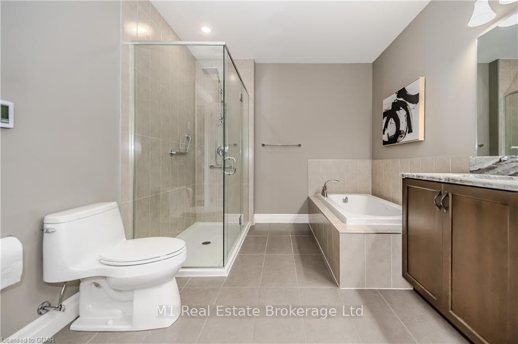 160 MACDONELL Street Unit 1802 photo 22