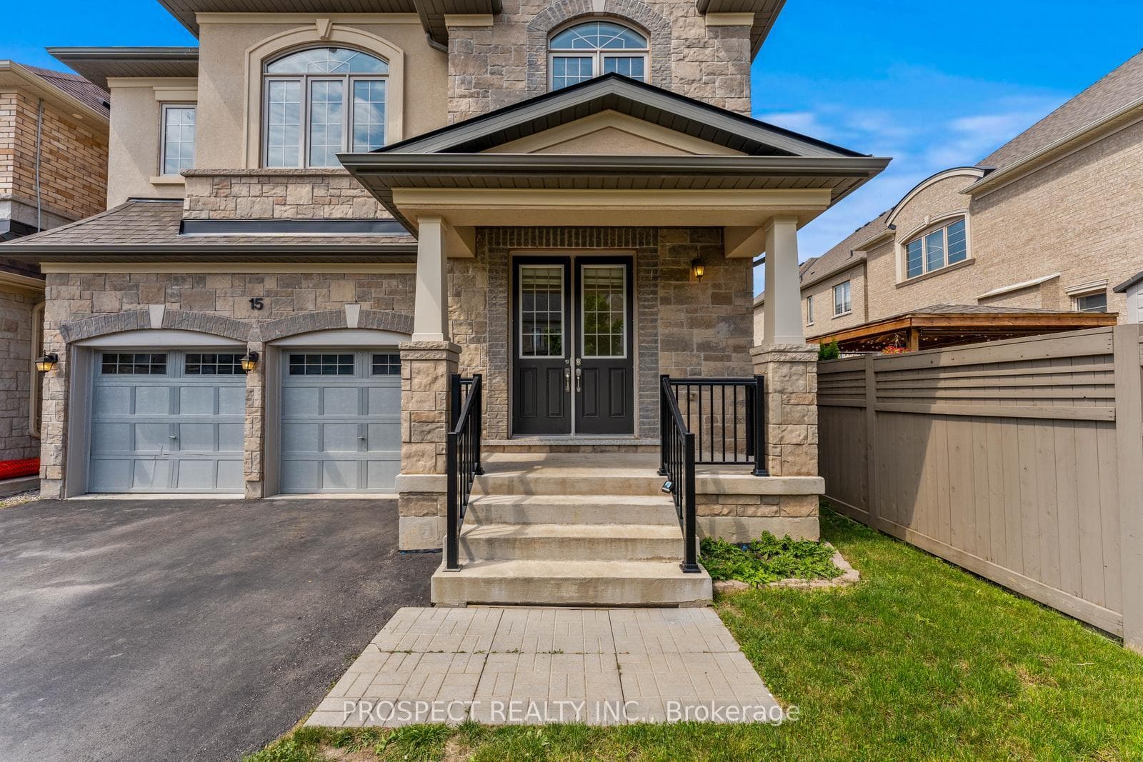 15 Lyle Way photo 5