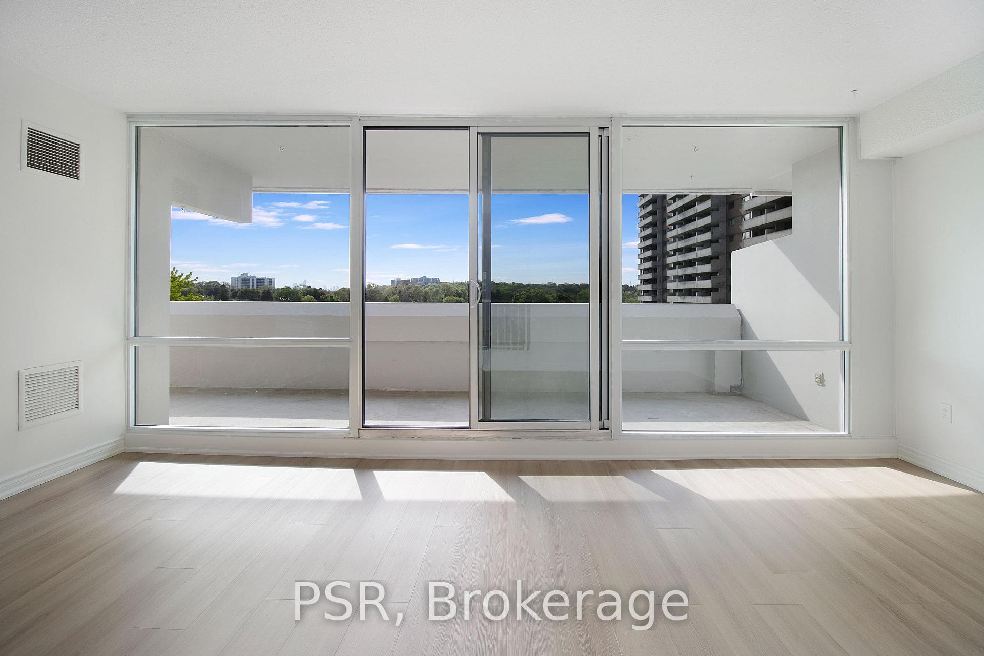 260 Scarlett Road Unit 707 photo 7