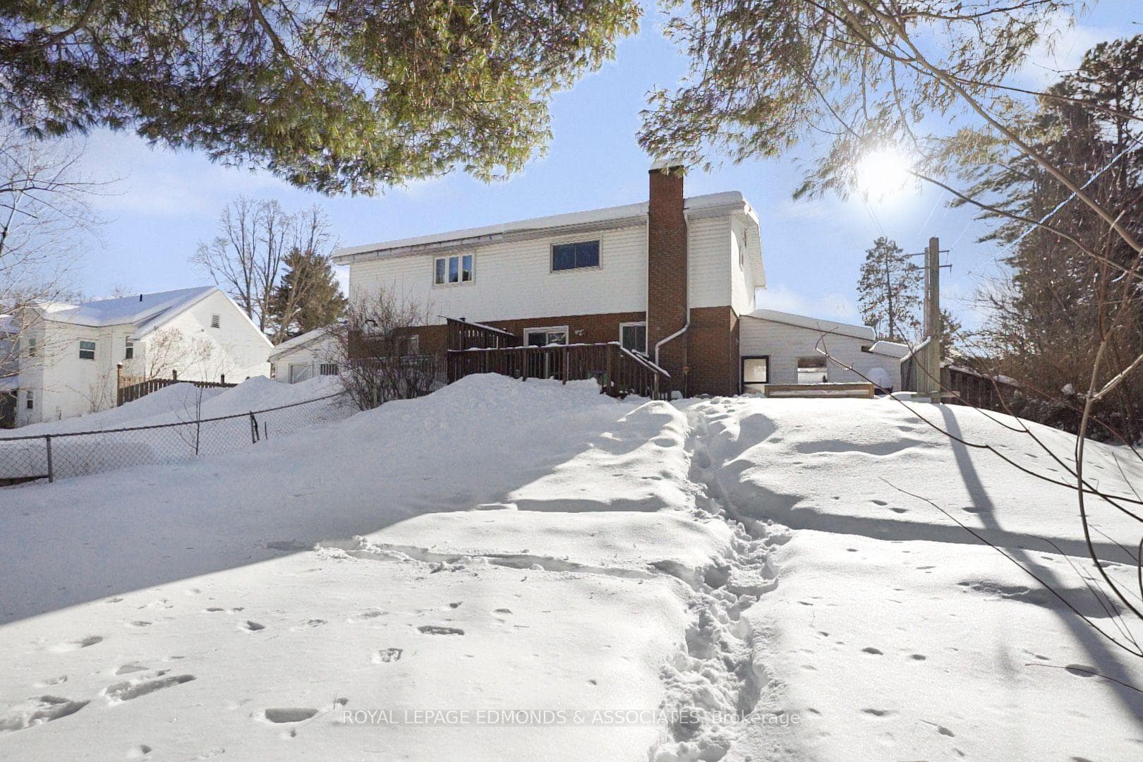 33A Hillcrest Avenue photo 44