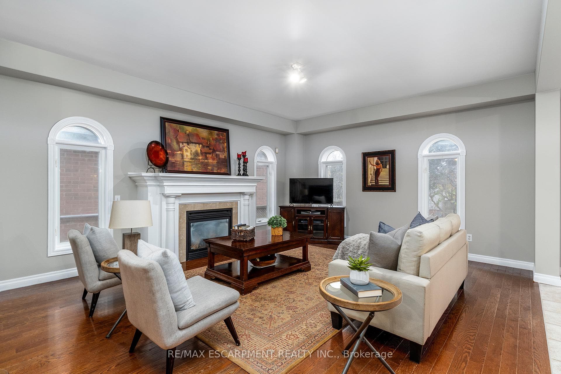 49 Conrad Place photo 6