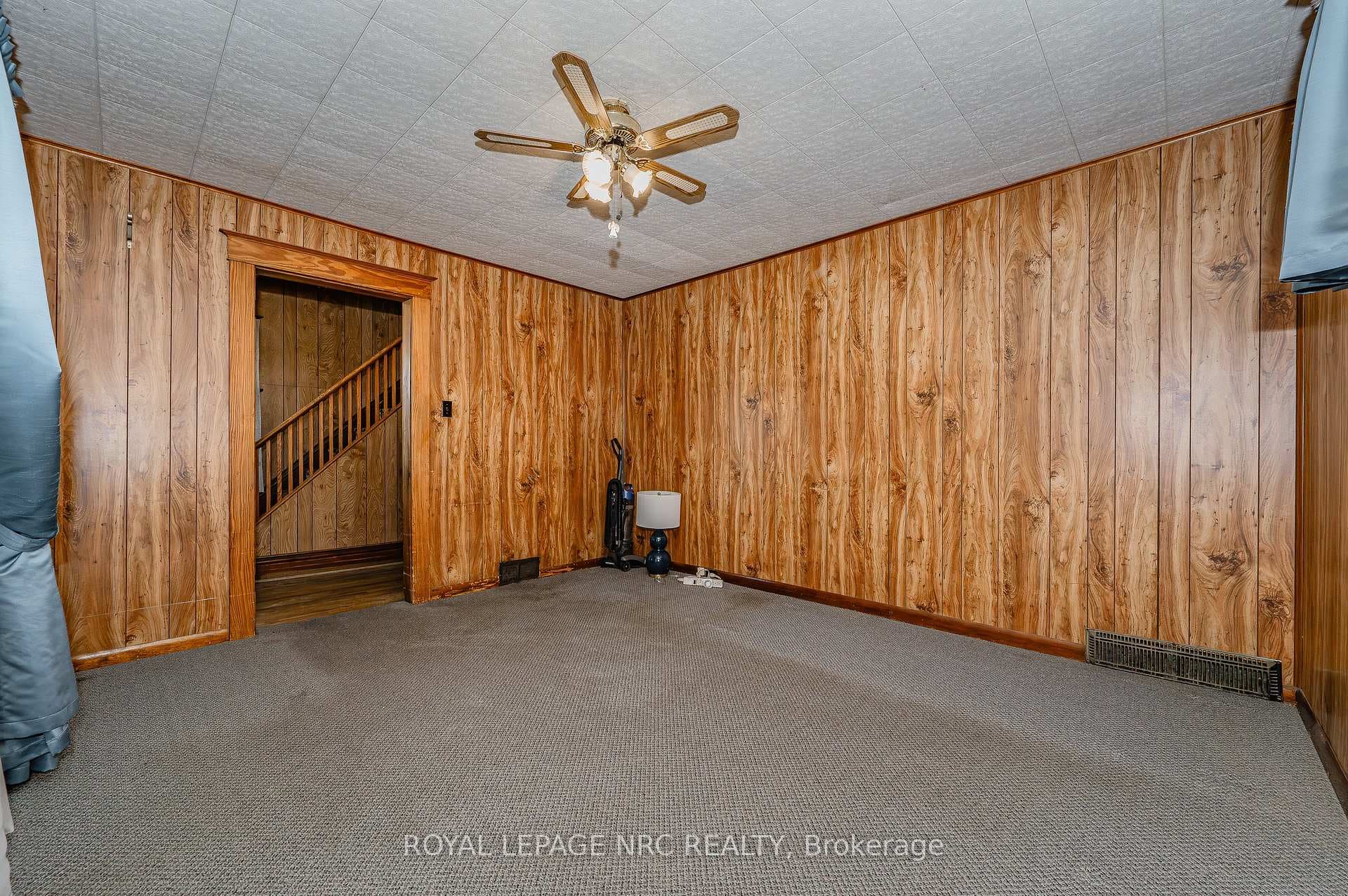 217 Mitchell Street photo 11