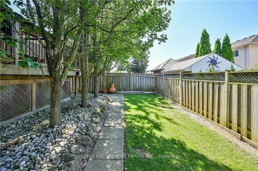 46 Redtail Crescent photo 39