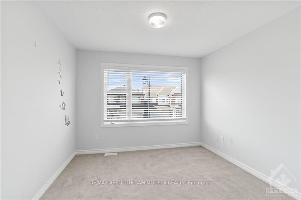 819 REGULUS Ridge photo 21