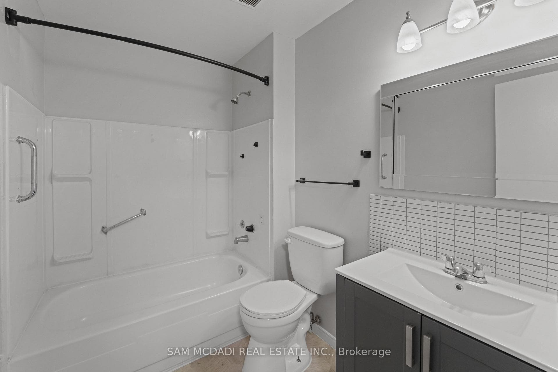 62 Spencer Street Unit 403 photo 17
