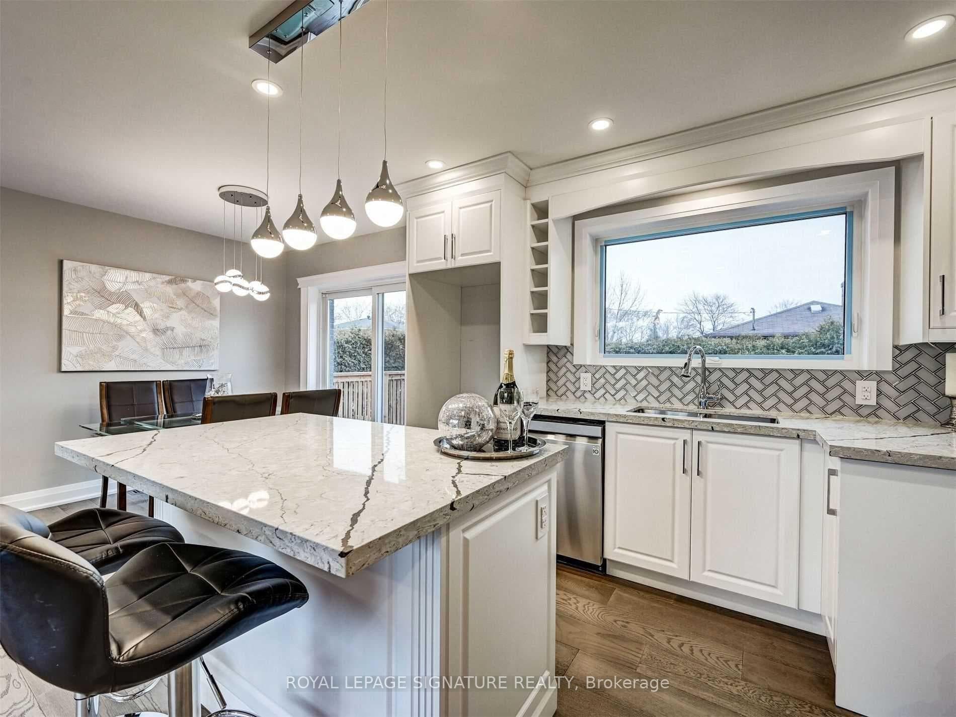 771 Wesley Street photo 3