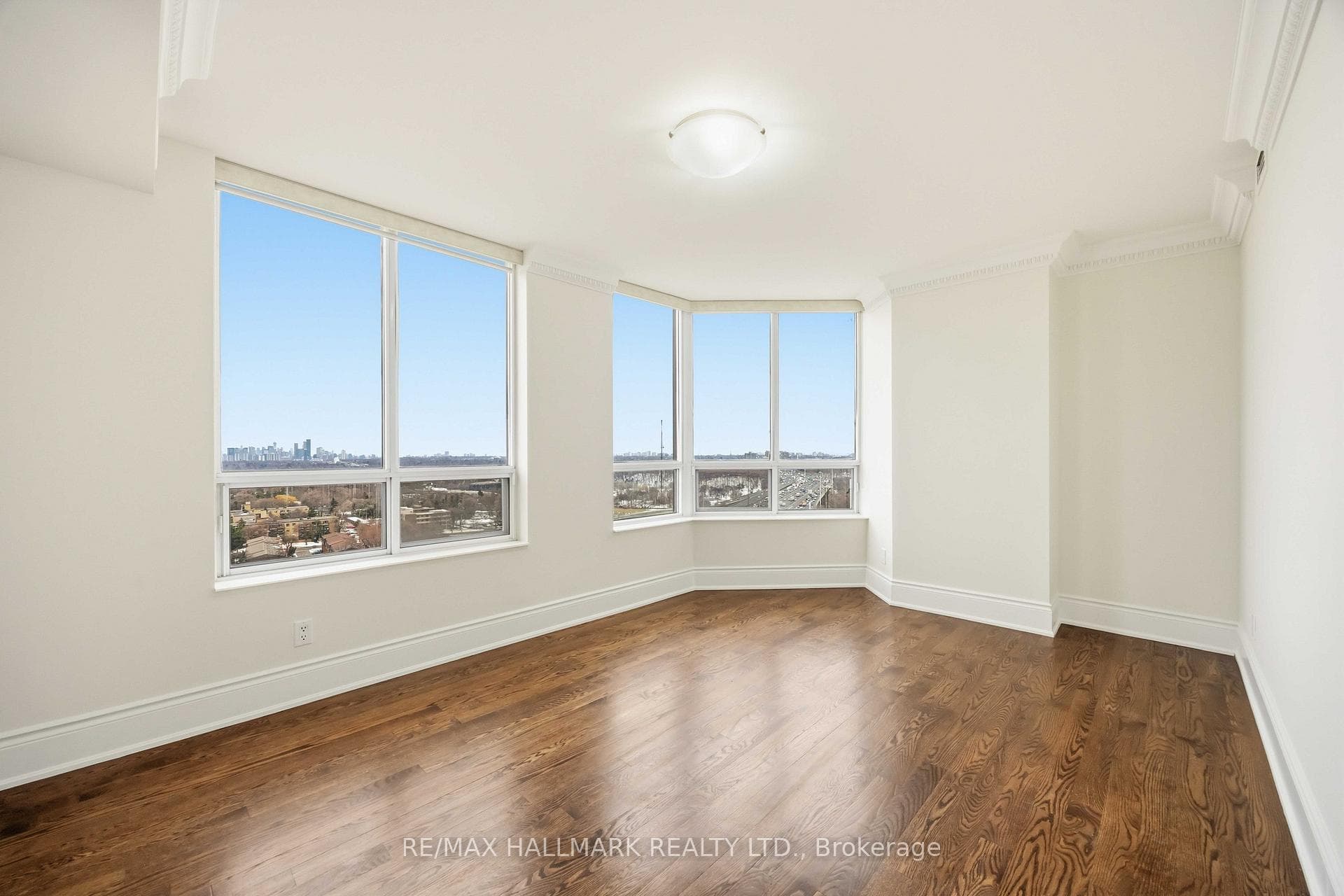 80 Harrison Garden Boulevard Unit 1821 photo 7