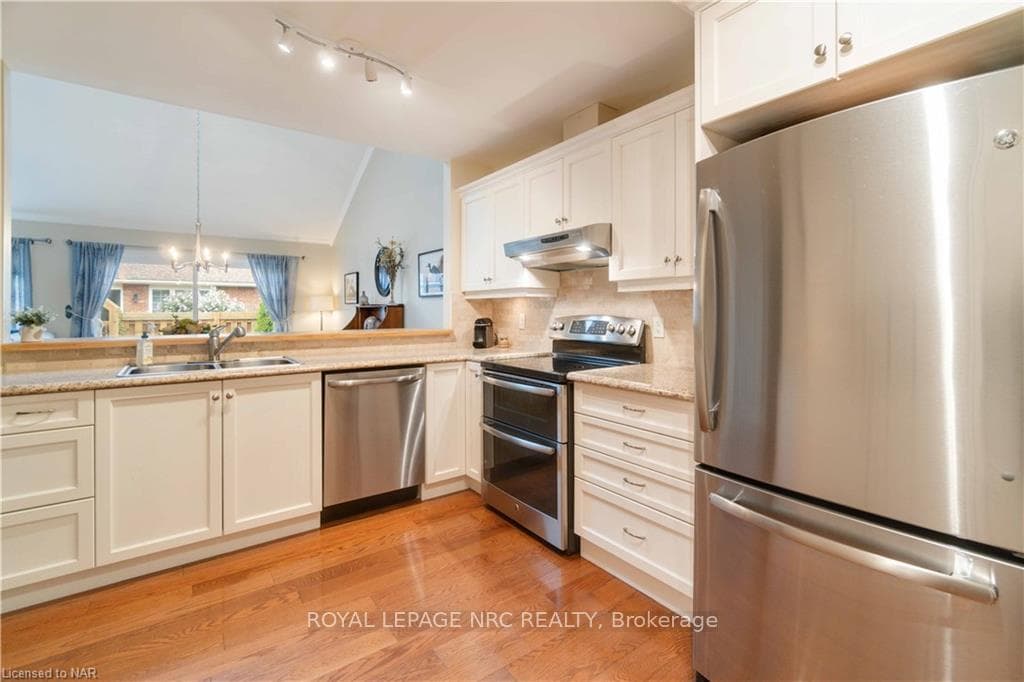 4119 JOHN CHARLES BOULEVARD Boulevard Unit 2 photo 12