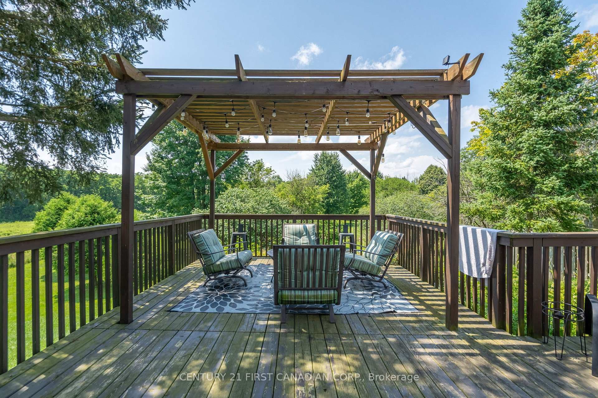 103 Stewart Street photo 30