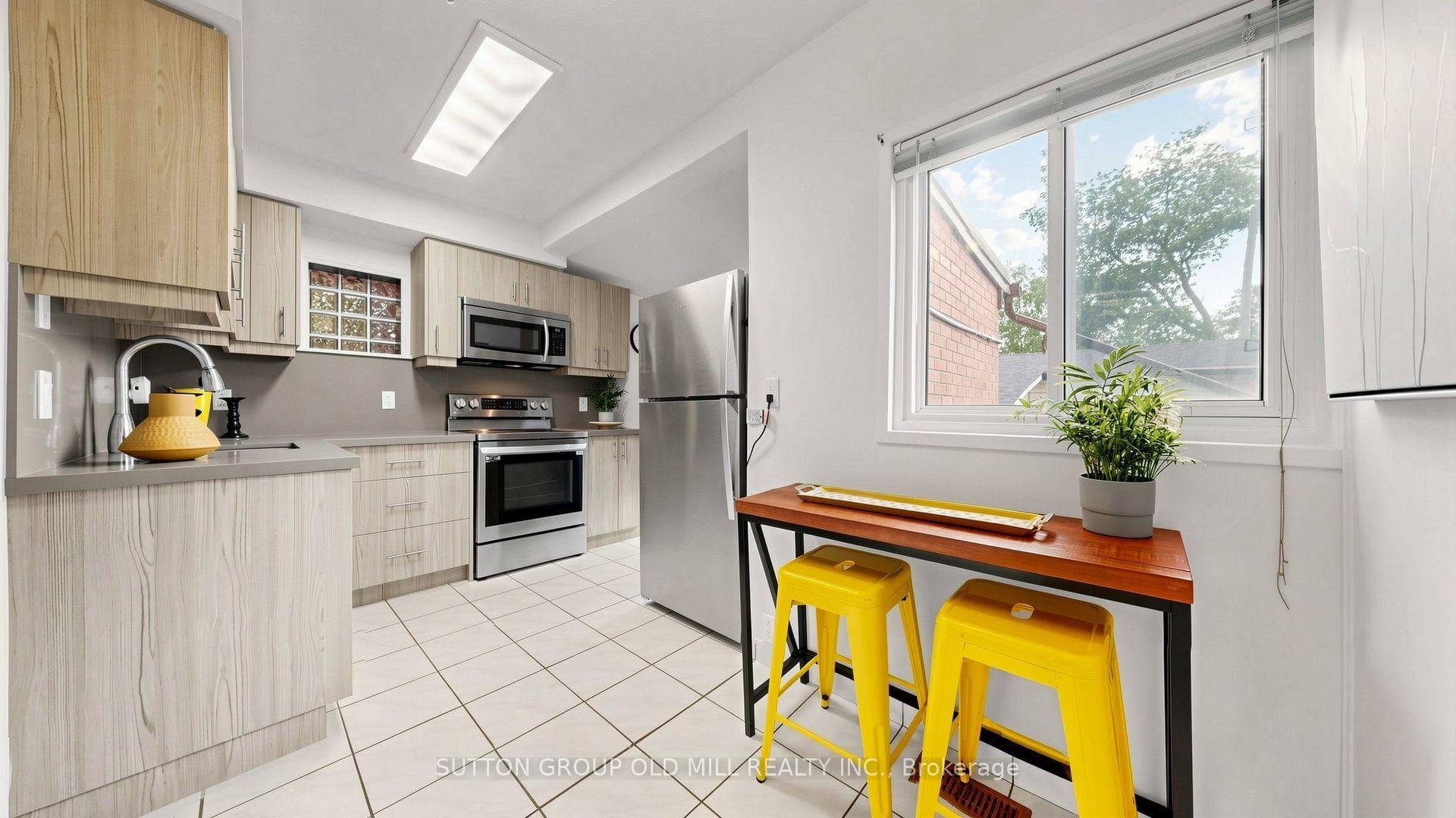 6 Hilldale Road photo 8