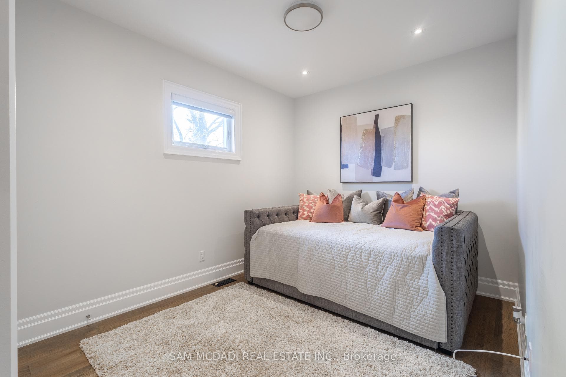 34A Pine Avenue photo 26