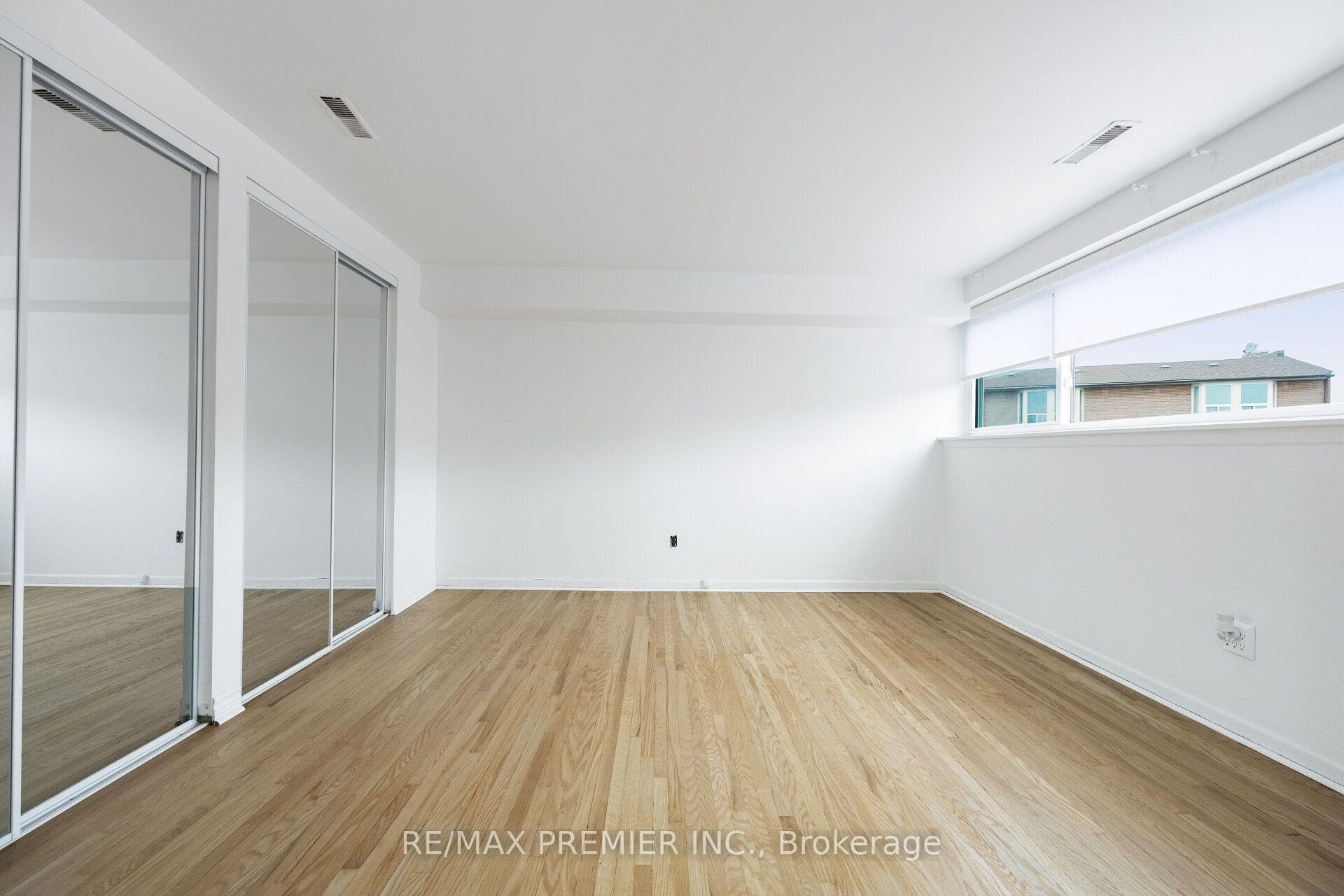 248 John Garland Boulevard Unit 82 photo 16