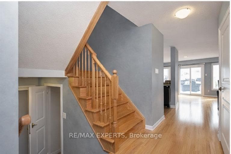 53 Stoyell Drive photo 3