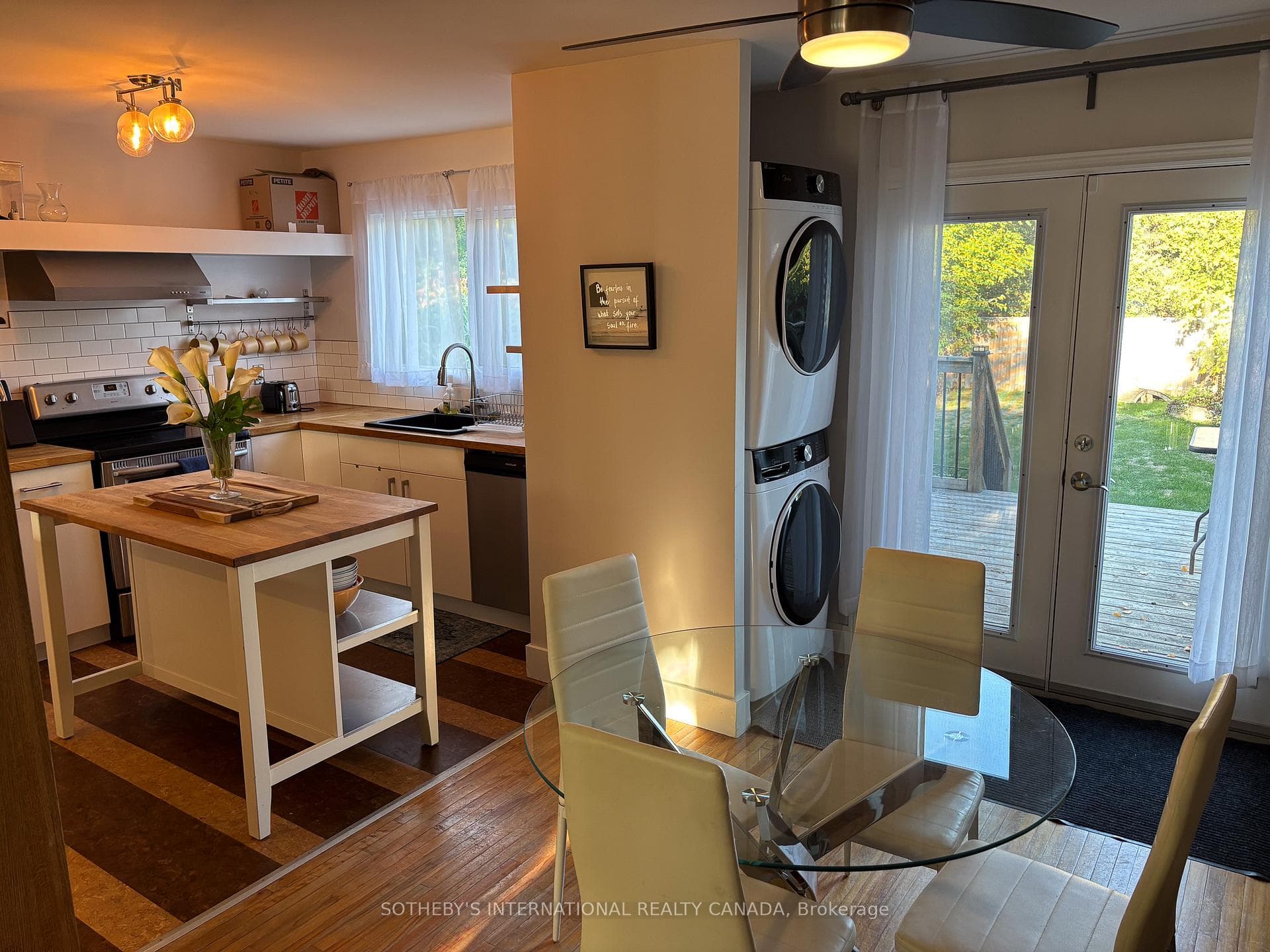345 NAPIER Street photo 13