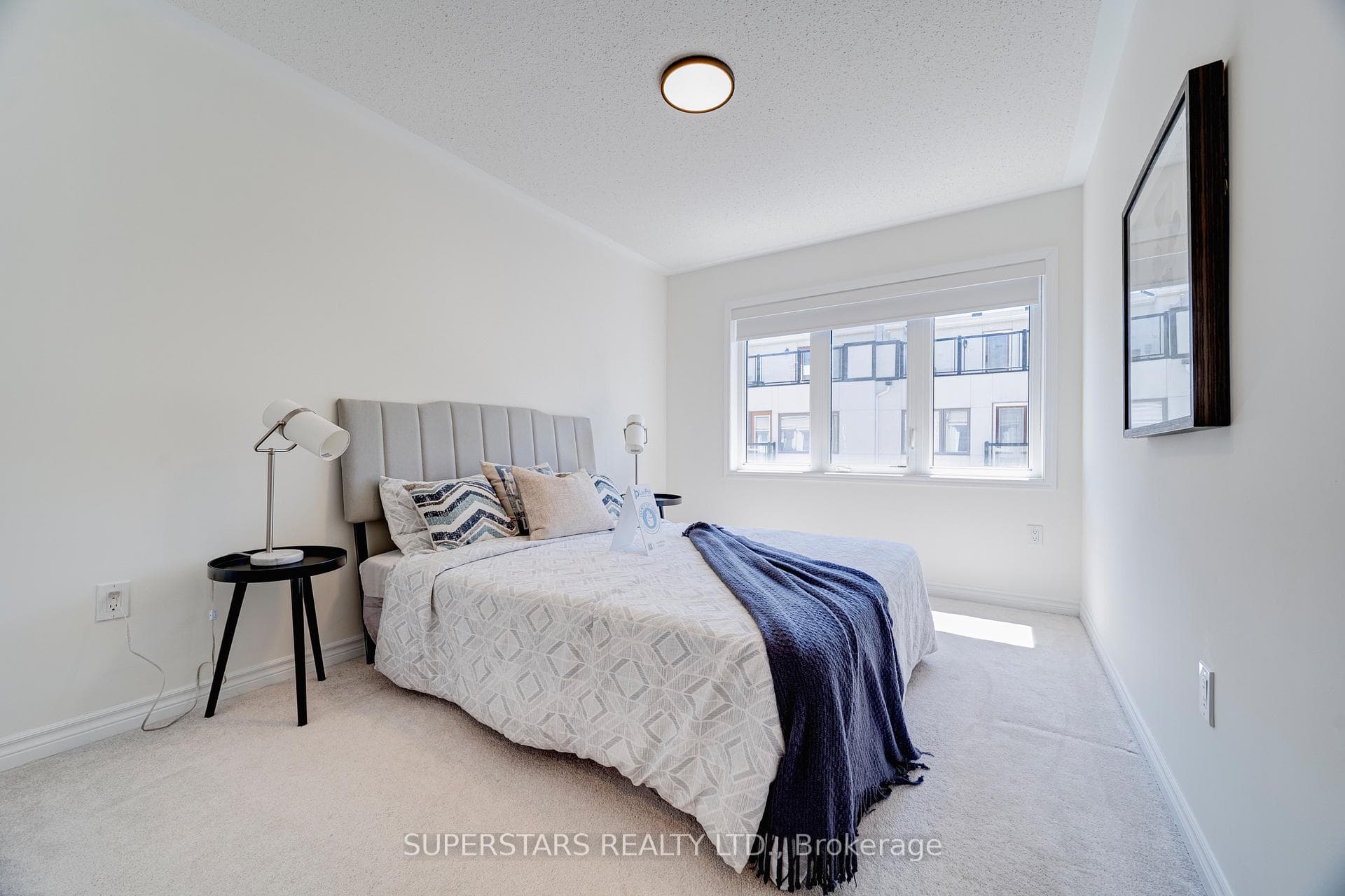 241 Rustle Woods Avenue photo 22