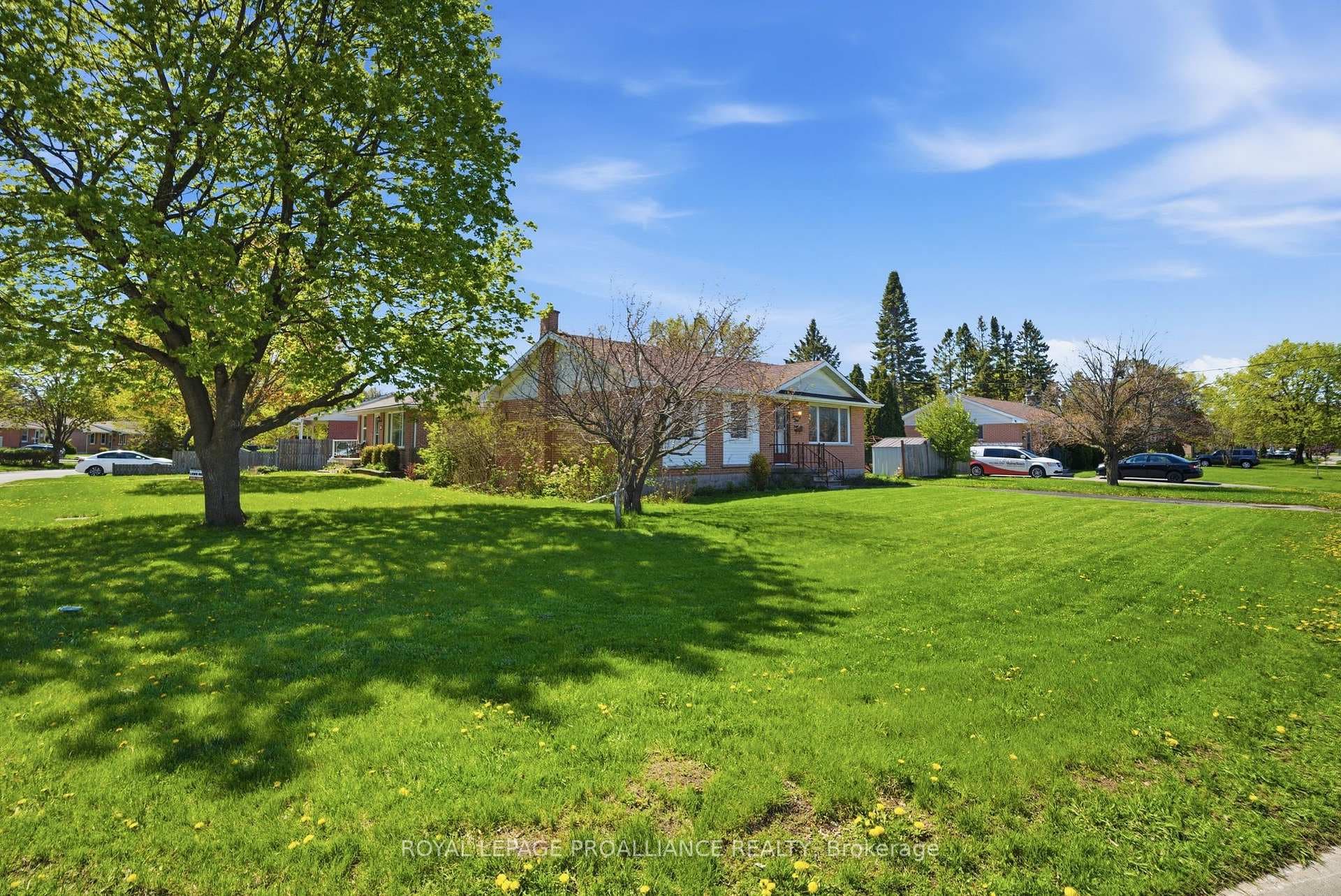 79 Cascade Boulevard photo 3