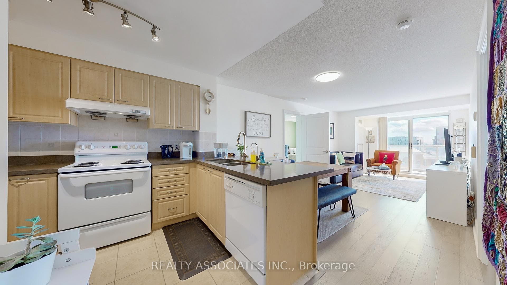 88 Times Avenue Unit 906 photo 9