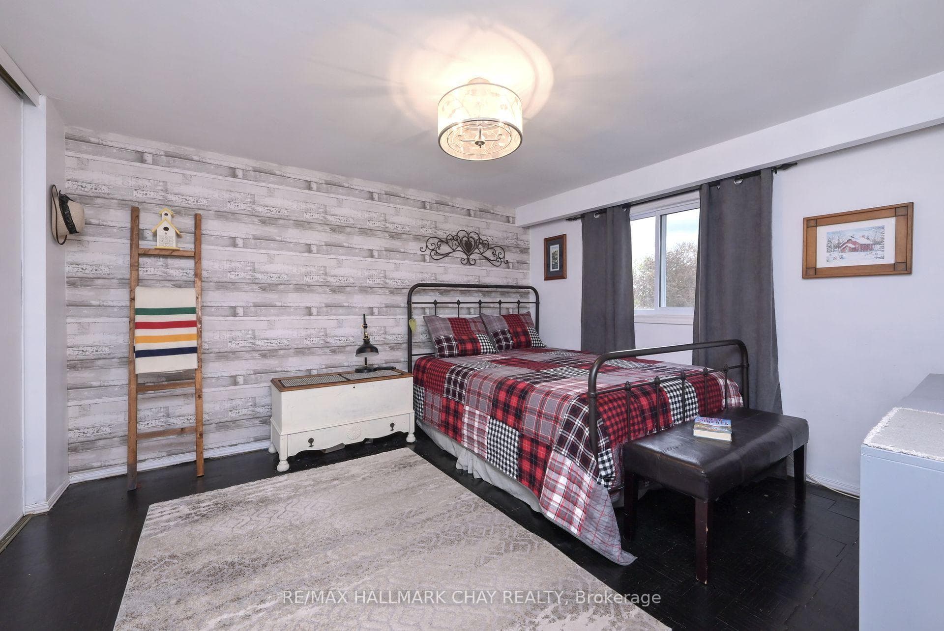 9 Stewart Avenue photo 19